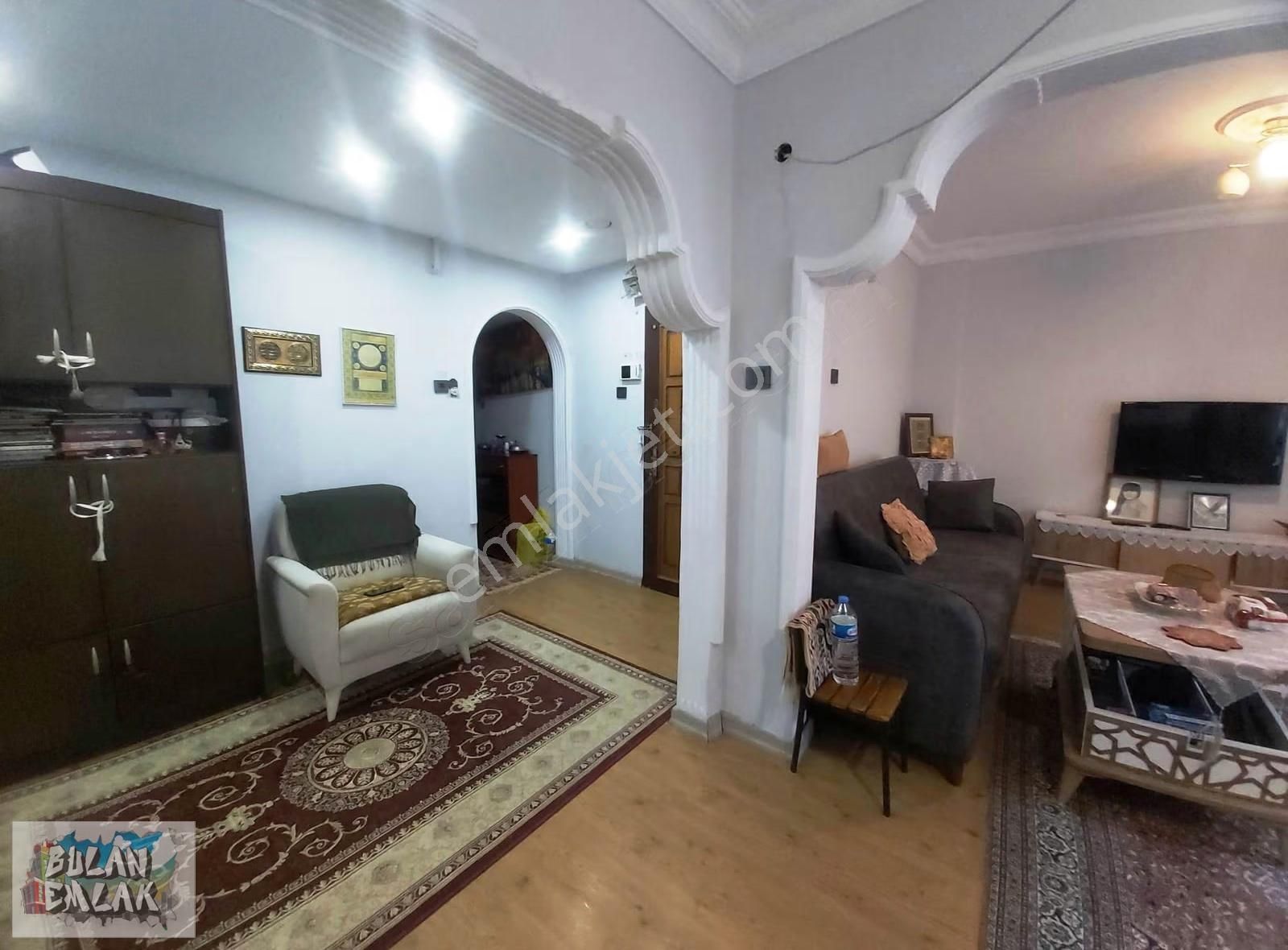 Bulan'dan Ortaköy Merkezde Temiz Çift Cepheli Balkonlu 2+1 Daire - Görsel 2