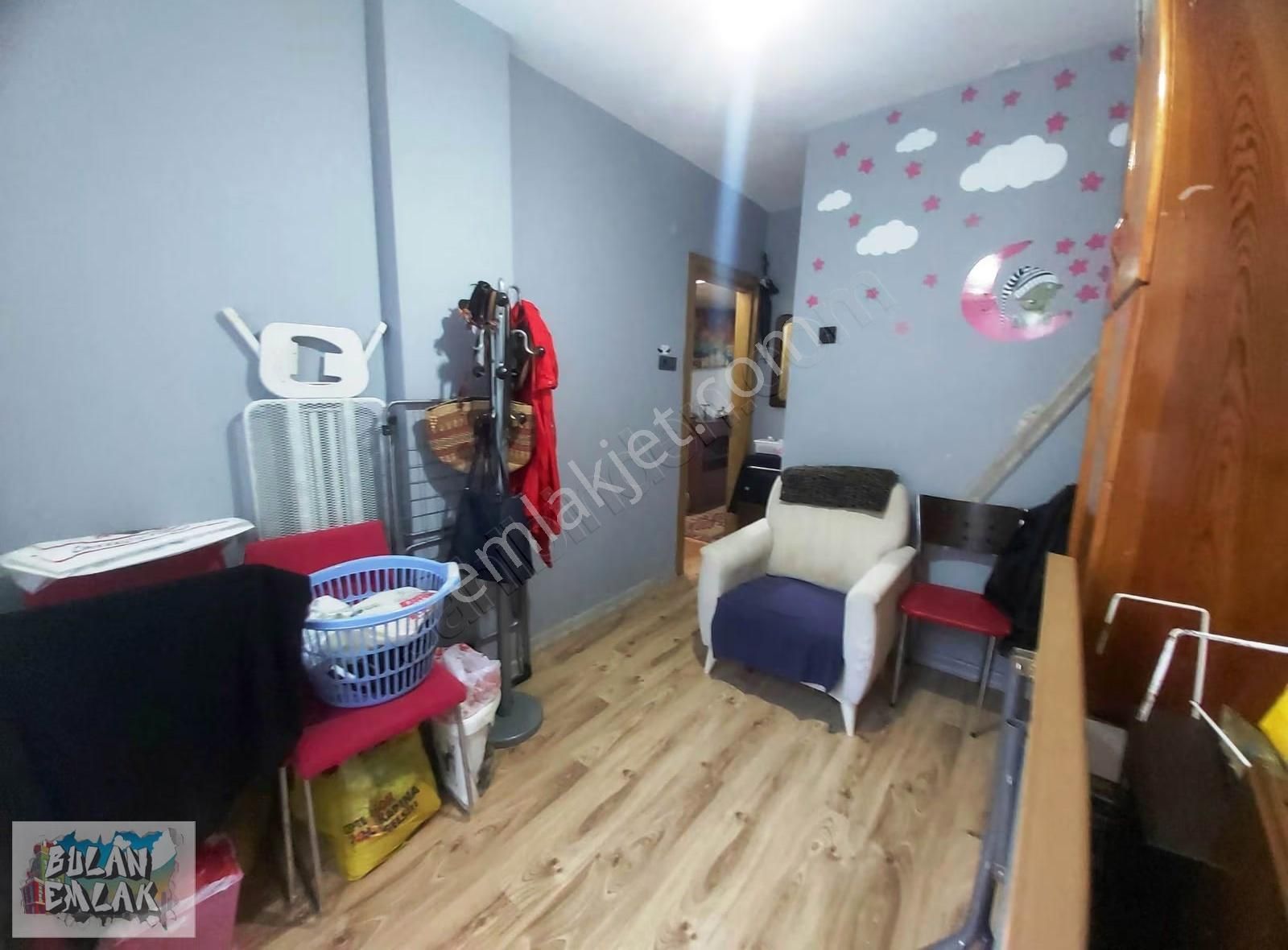 Bulan'dan Ortaköy Merkezde Temiz Çift Cepheli Balkonlu 2+1 Daire - Görsel 3