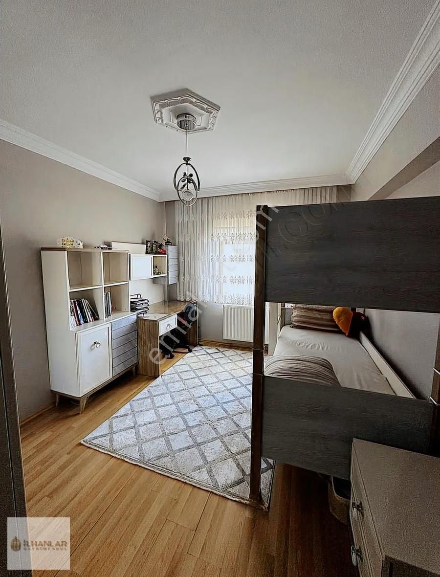 Avvalı Mah.metro Ring Yakını Sitede Ara Katta 3+1 Satılık Daire - Görsel 26
