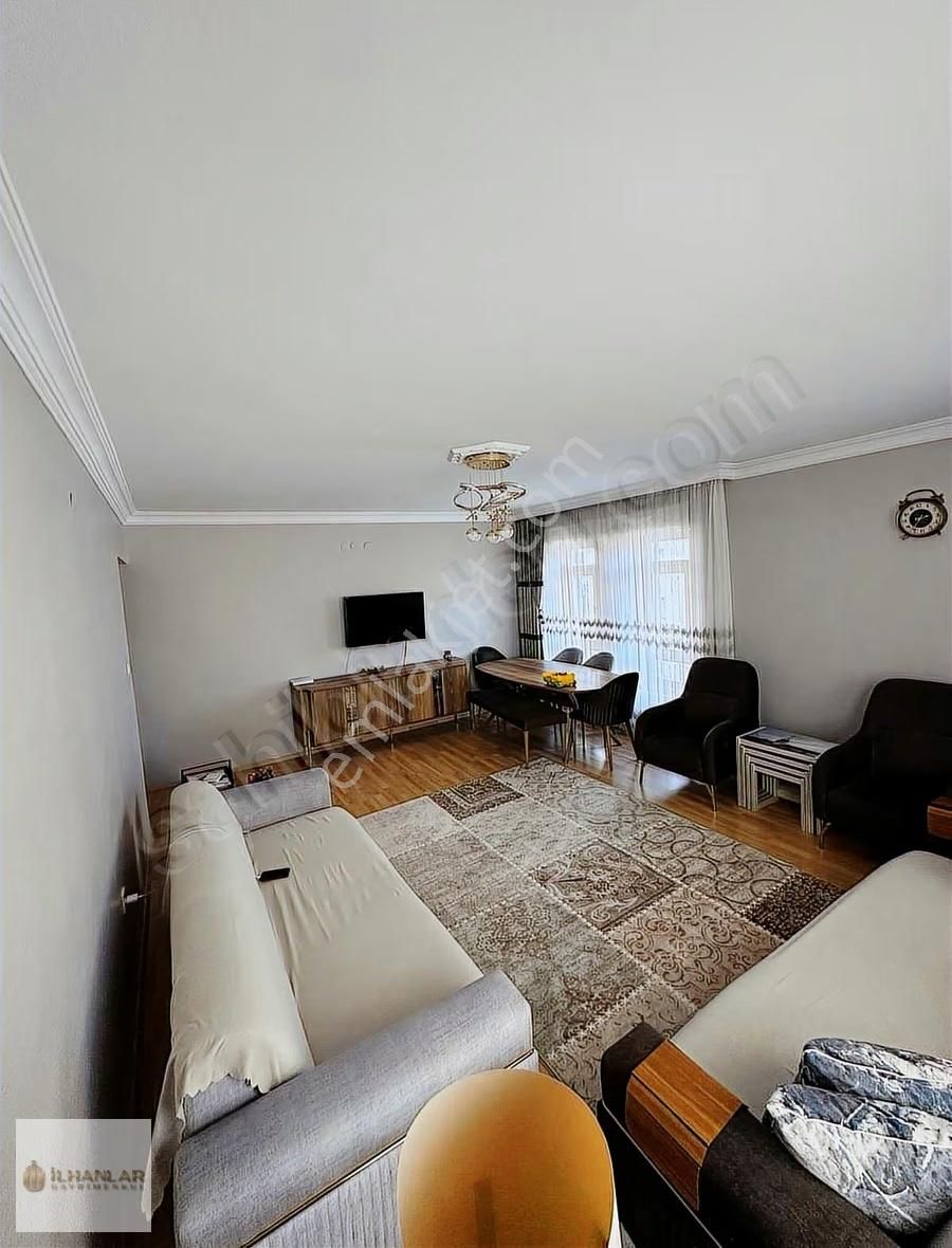 Avvalı Mah.metro Ring Yakını Sitede Ara Katta 3+1 Satılık Daire - Görsel 2