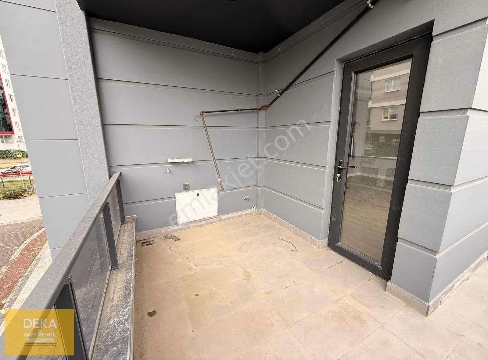 Deka Gayrimenkul'den Tramvaya Cephe Geniş Lüks 1+1 - Görsel 9