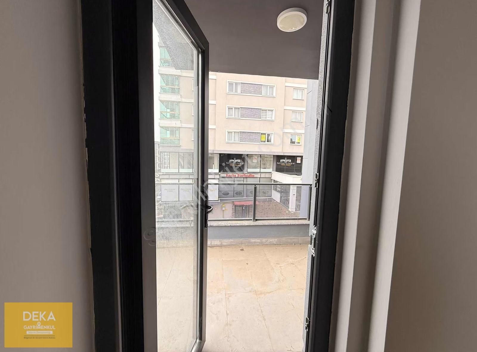 Deka Gayrimenkul'den Tramvaya Cephe Geniş Lüks 1+1 - Görsel 15