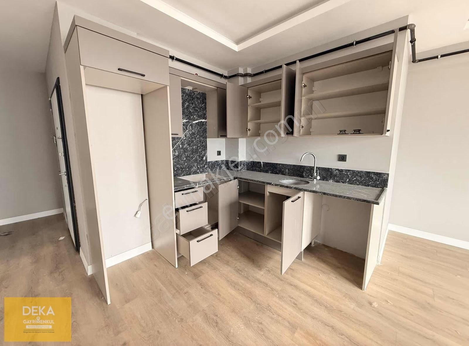 Deka Gayrimenkul'den Tramvaya Cephe Geniş Lüks 1+1 - Görsel 14