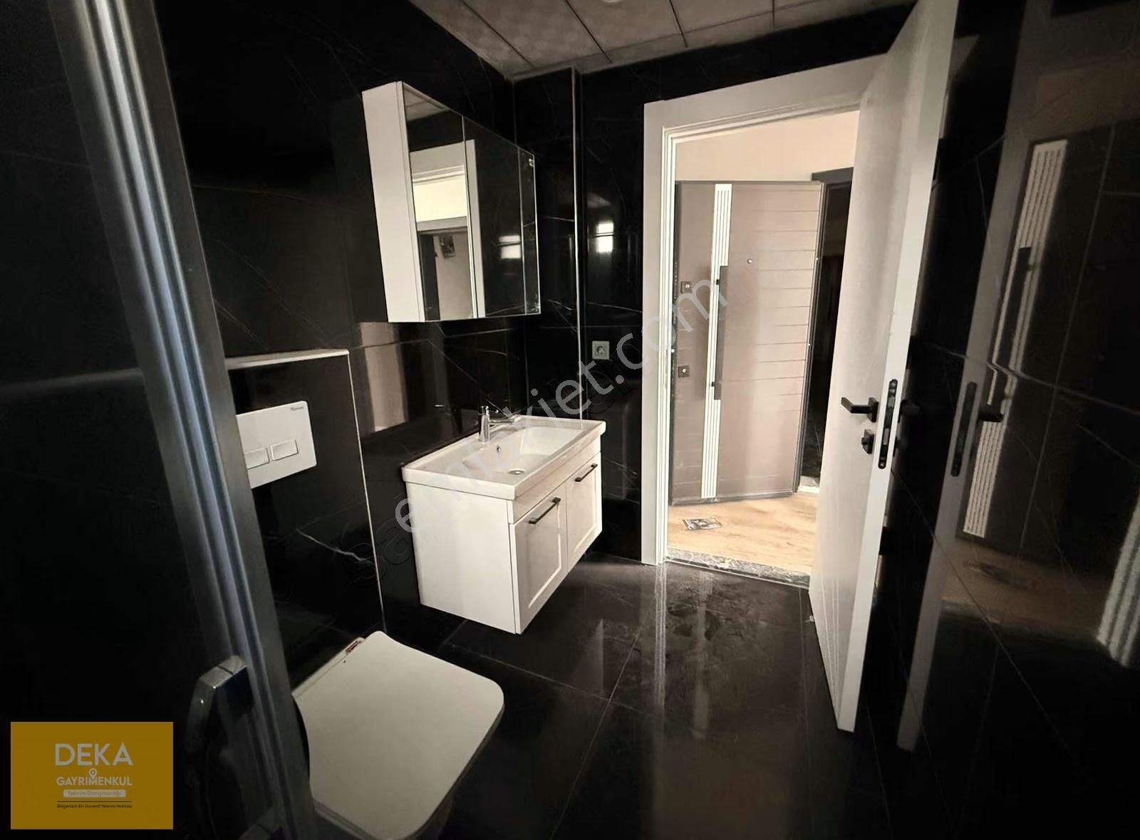 Deka Gayrimenkul'den Tramvaya Cephe Geniş Lüks 1+1 - Görsel 3