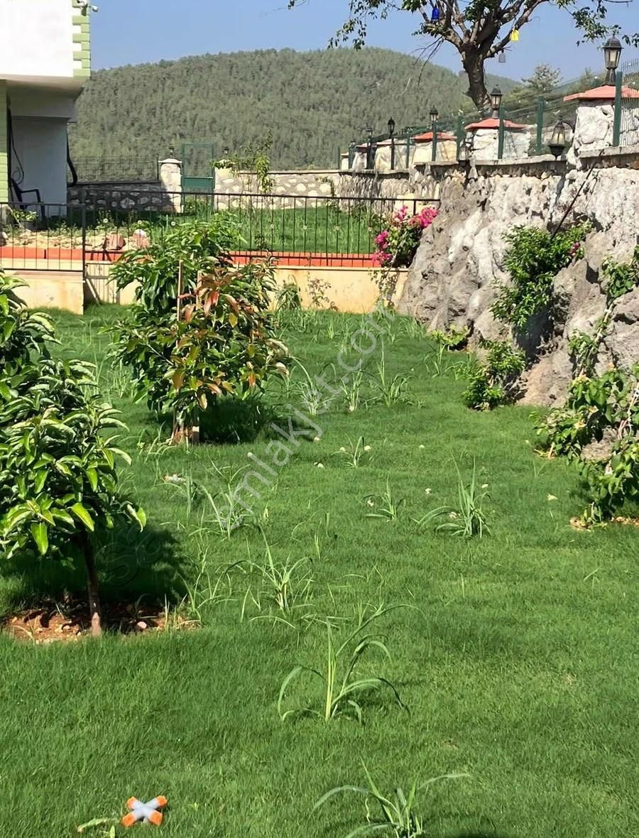 Onur'dan Erdemli İlemin'de Arsa İçerisinde Satılık Villa - Görsel 15