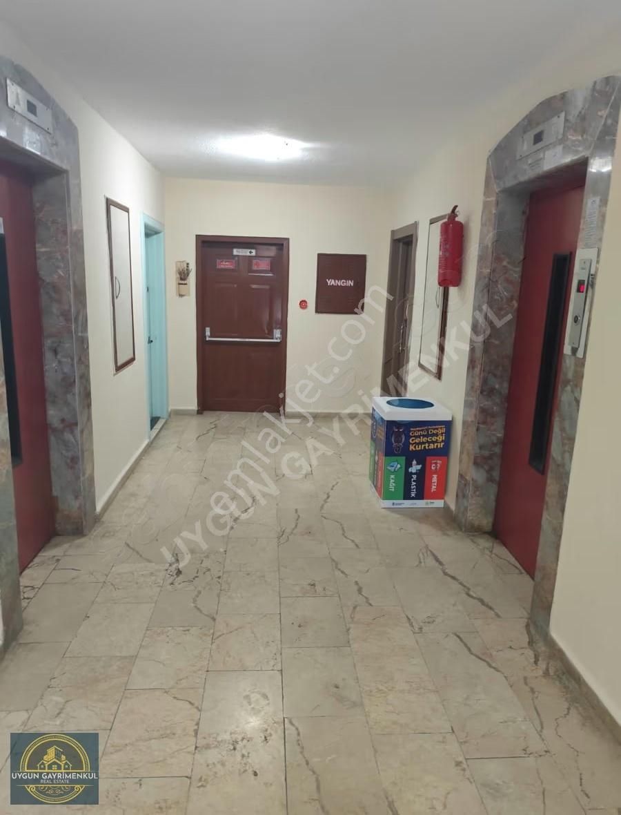 Başakşehir 2.etapta Merkezi Konumda Ful Tadilatlı Lüks Daire - Görsel 2