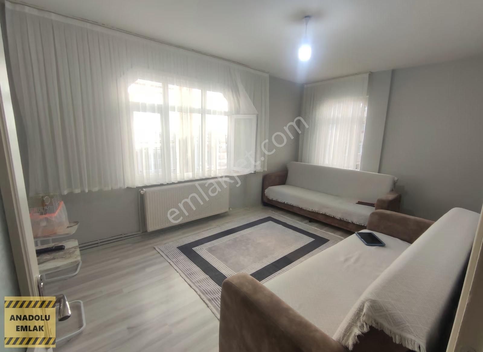 Soğanlıda Satılık Kredili 2+1 Ara Kat Daire 2.kat