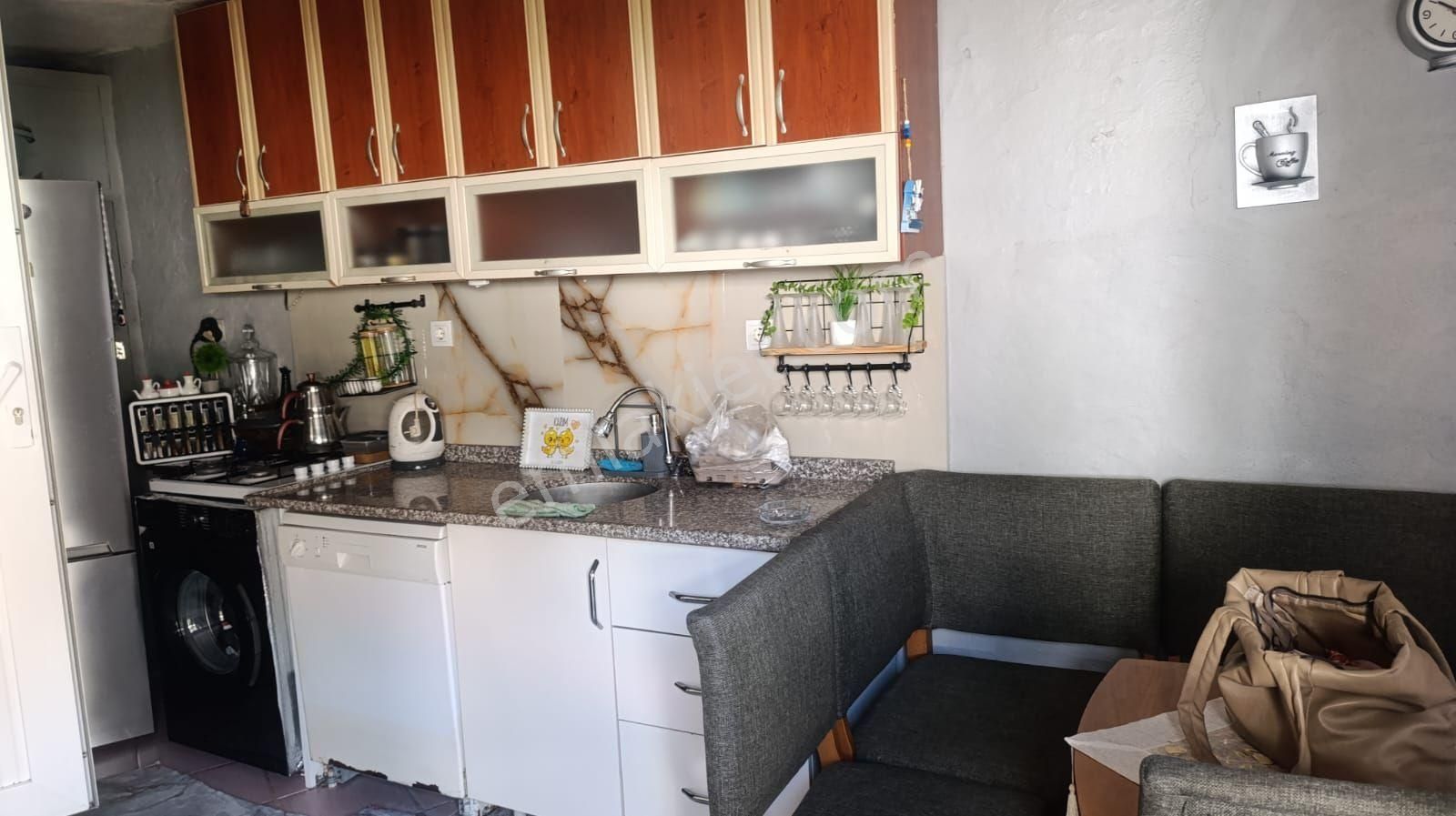 Bergama İnkilap Mah Şehir Merkezinde Satılık 2 Adet Müstakil Ev - Görsel 13