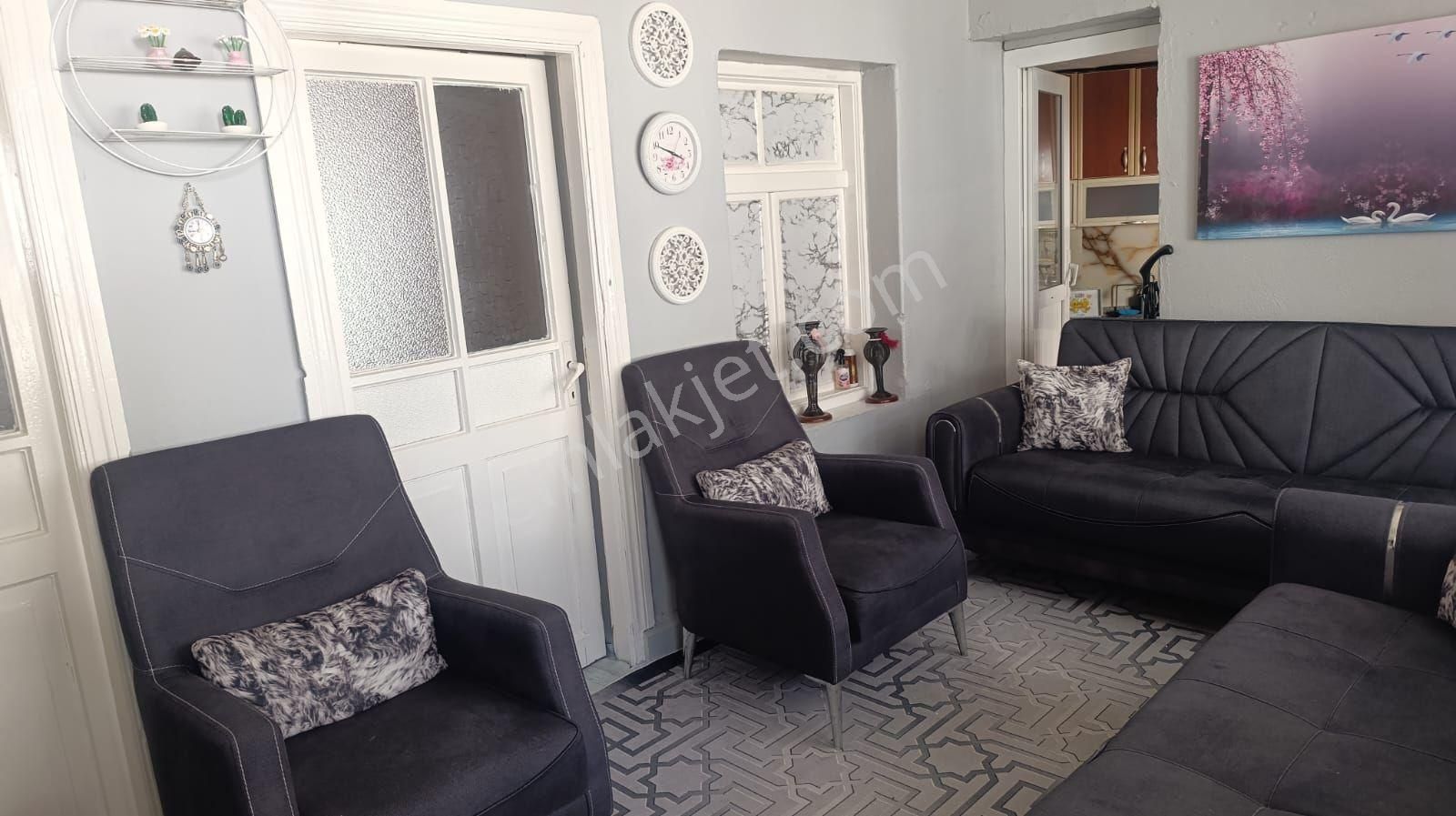 Bergama İnkilap Mah Şehir Merkezinde Satılık 2 Adet Müstakil Ev - Görsel 16