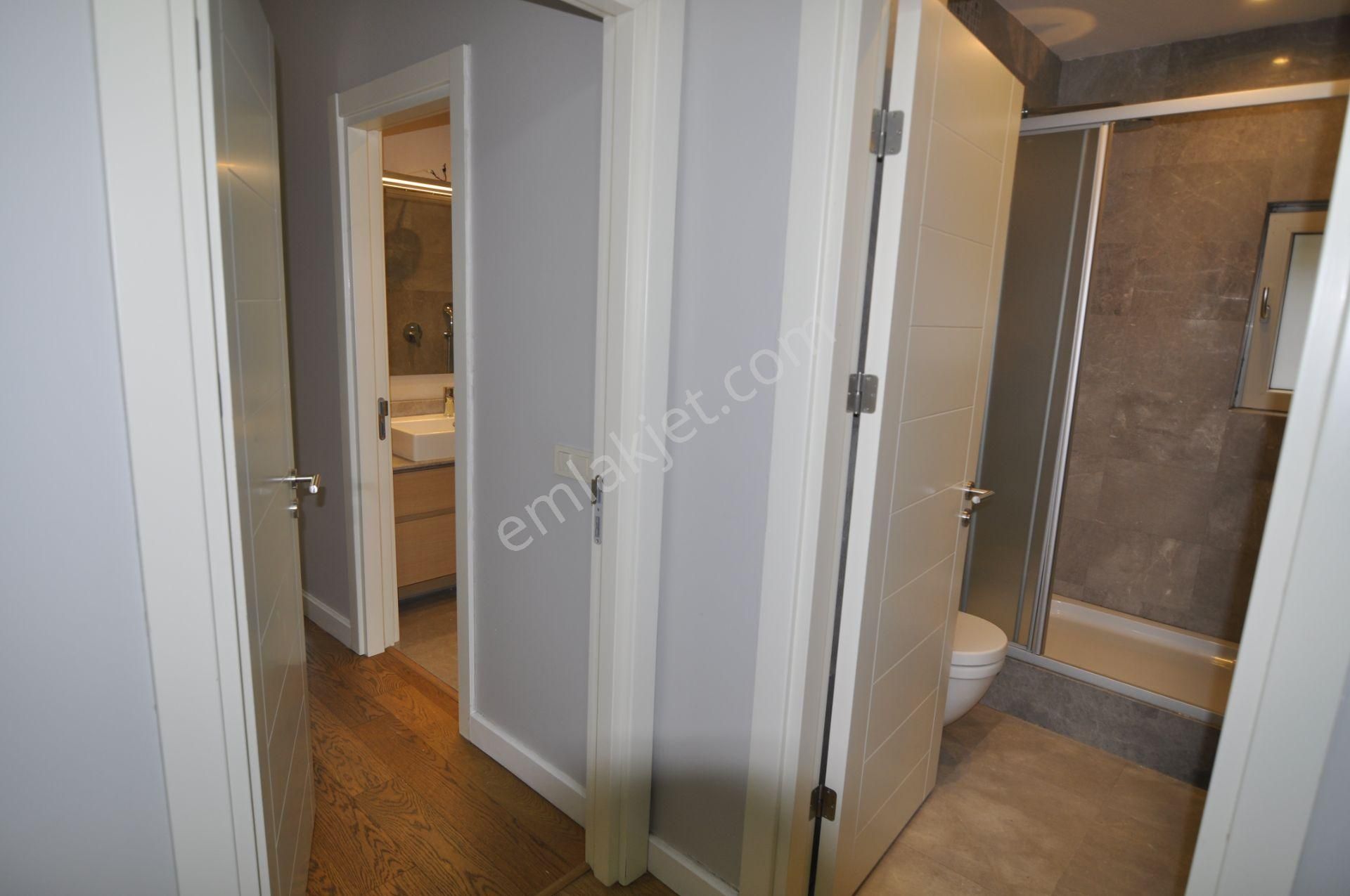 Pyramıd'den Bosphorus City 1.sıra Bahçe-havuzlu 4+1 Yalı Dairesi - Görsel 24