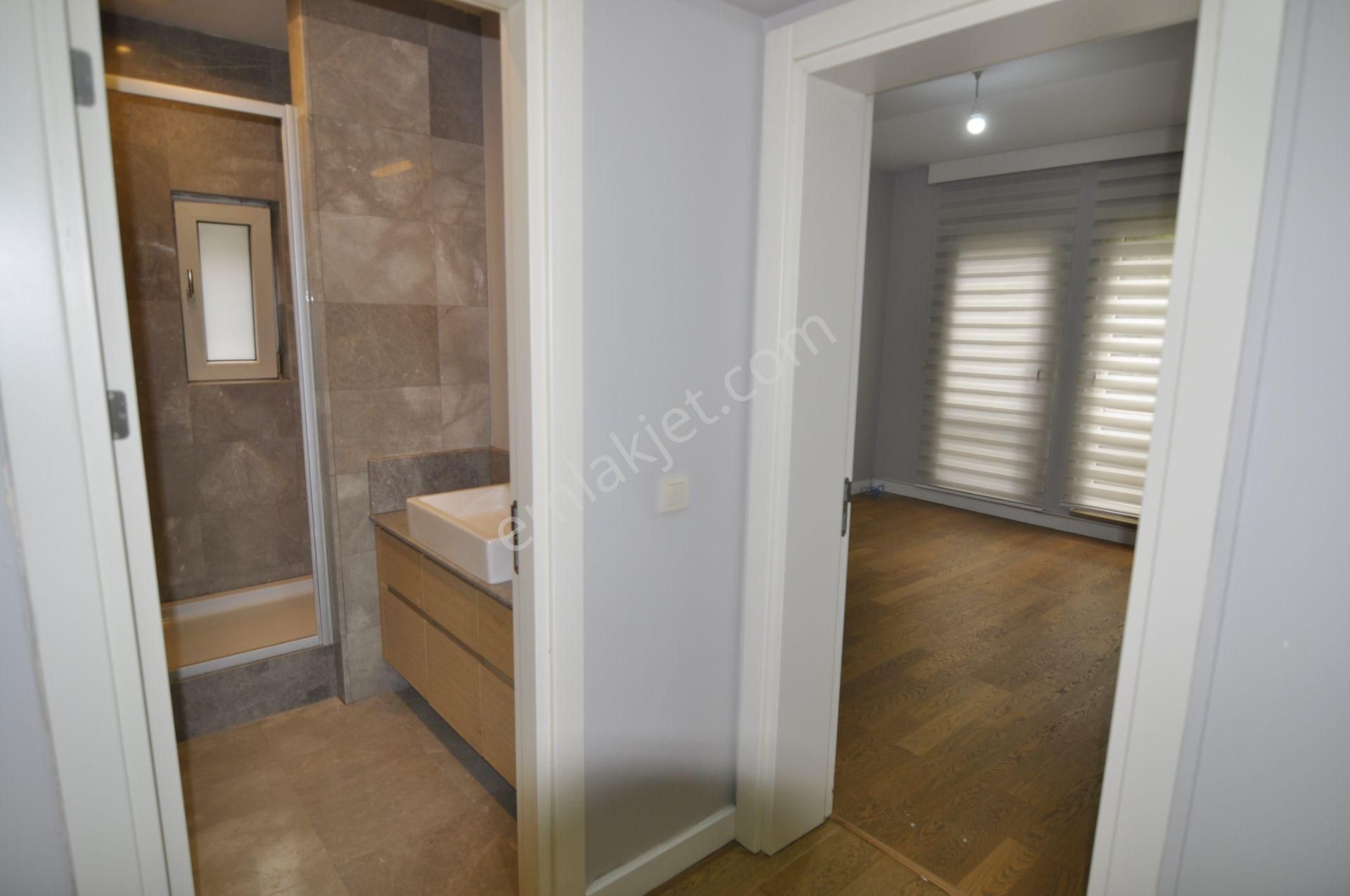 Pyramıd'den Bosphorus City 1.sıra Bahçe-havuzlu 4+1 Yalı Dairesi - Görsel 21