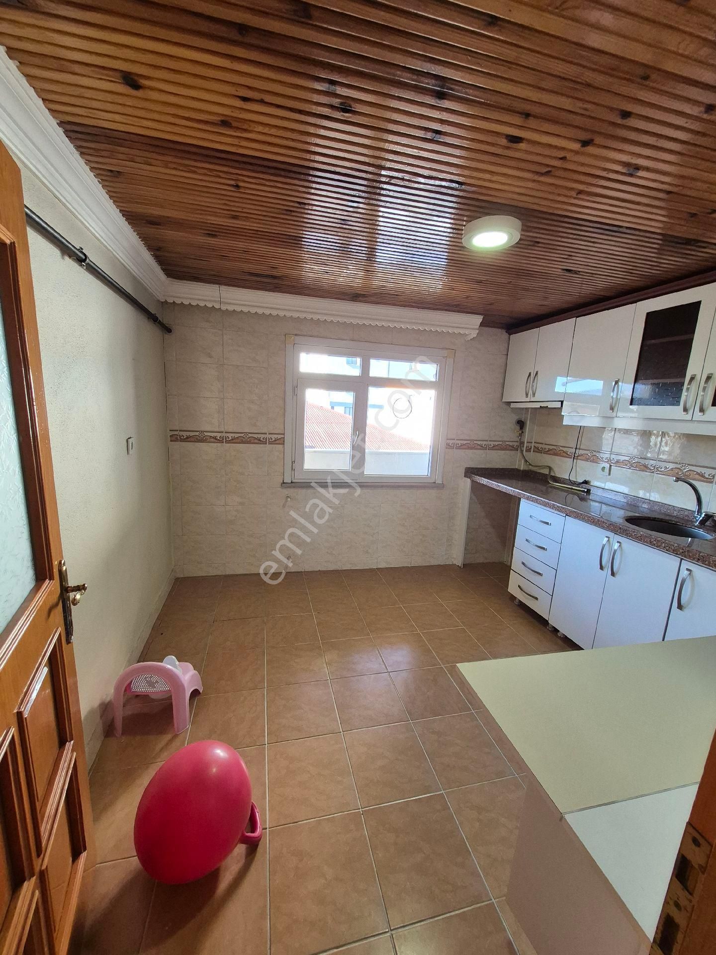 Sultanbeyli Orhangazi Mahallesi’nde Kiralık 3+1 Daire - Görsel 12