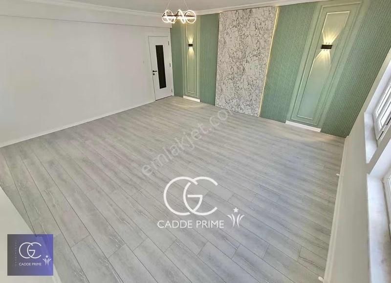Cadde'den Otoparklı Doğalgazlı Modern Tasarım Ön Cephe Satılık - Görsel 10