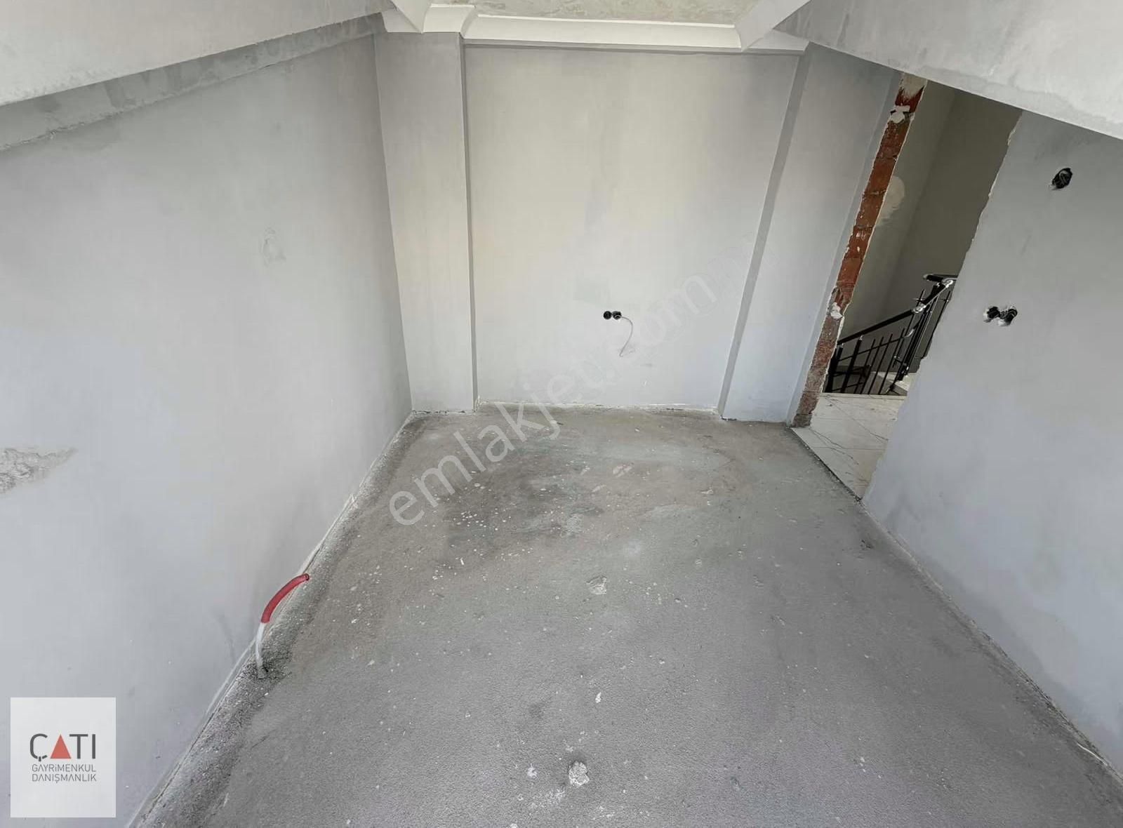 Sırasöğütler'de 4+1 Geniş Teraslı Satılık Dubleks Daire - Görsel 2