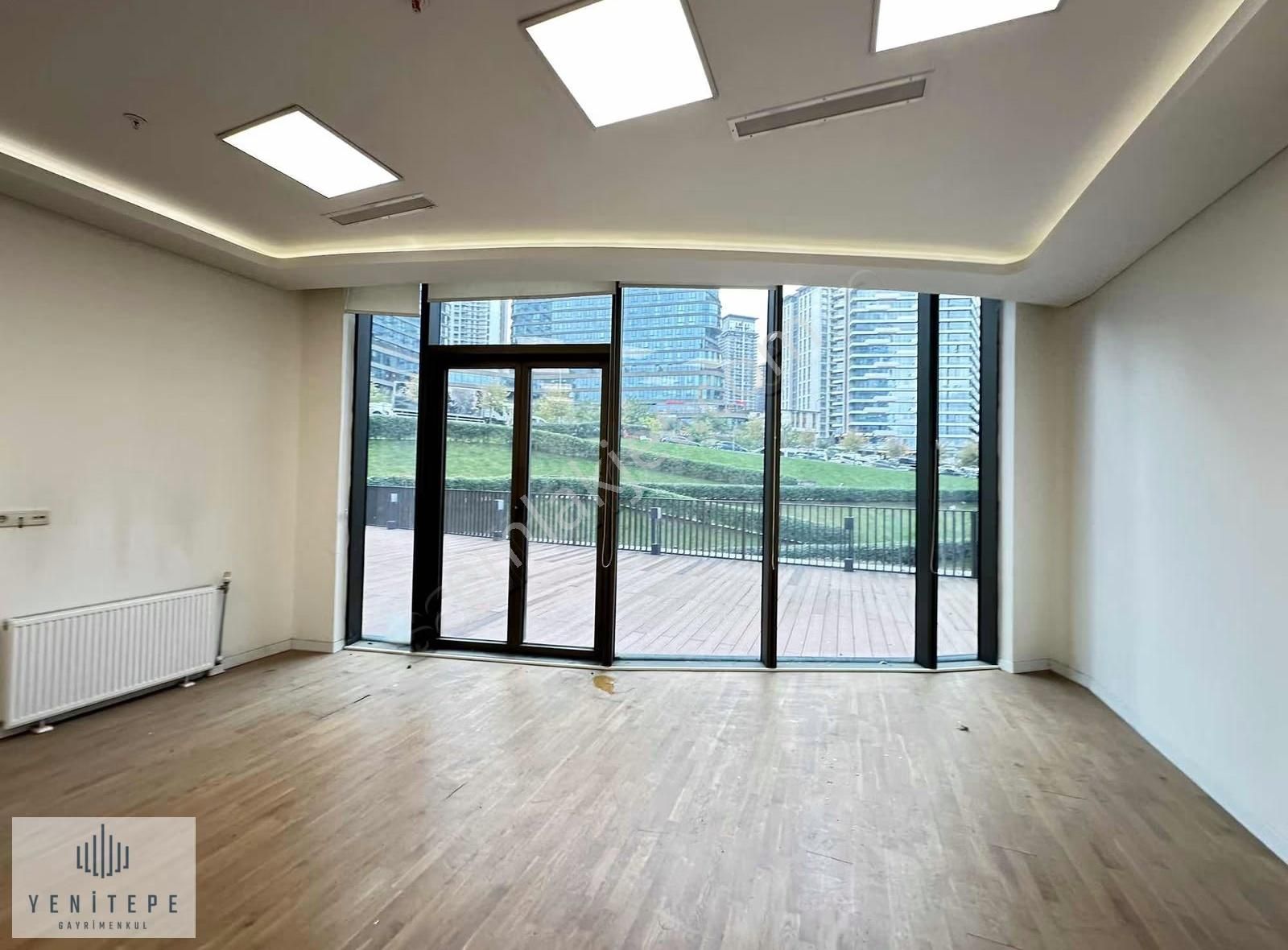 Yenitepe Gayrimenkul'den Geniş Teraslı Ön Kullanımlı Dükkan - Görsel 15