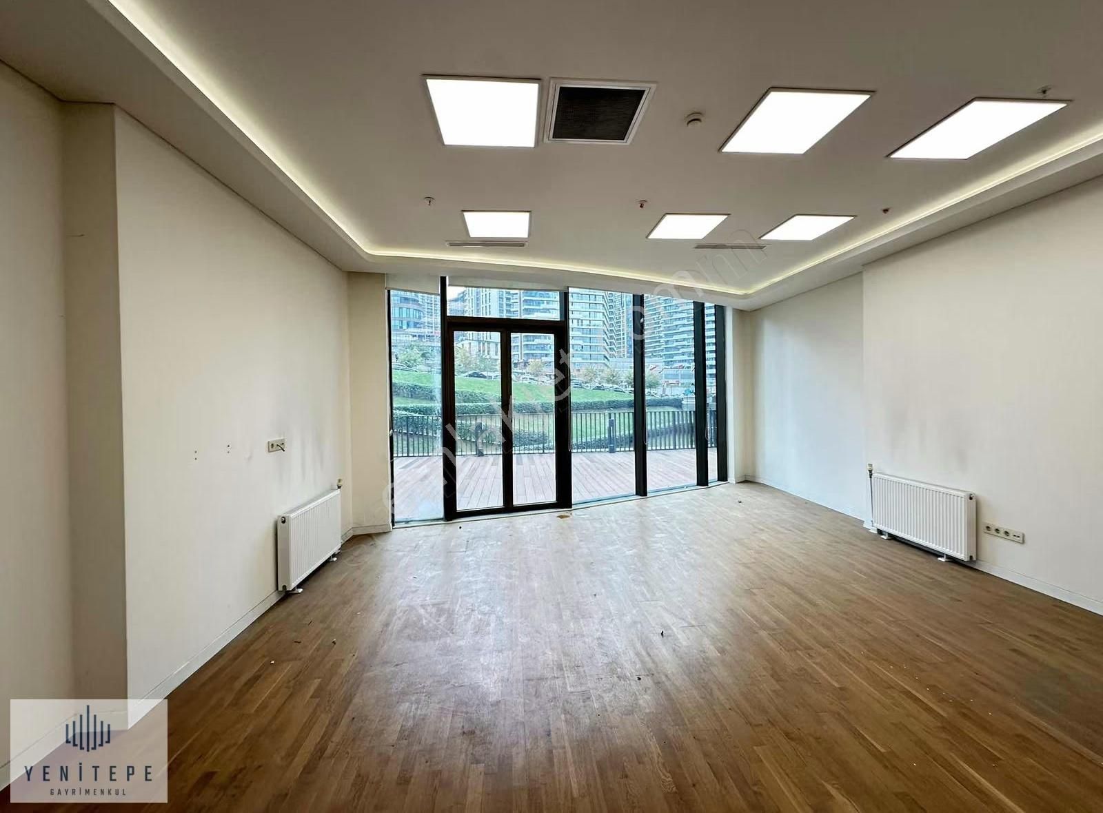 Yenitepe Gayrimenkul'den Geniş Teraslı Ön Kullanımlı Dükkan - Görsel 20