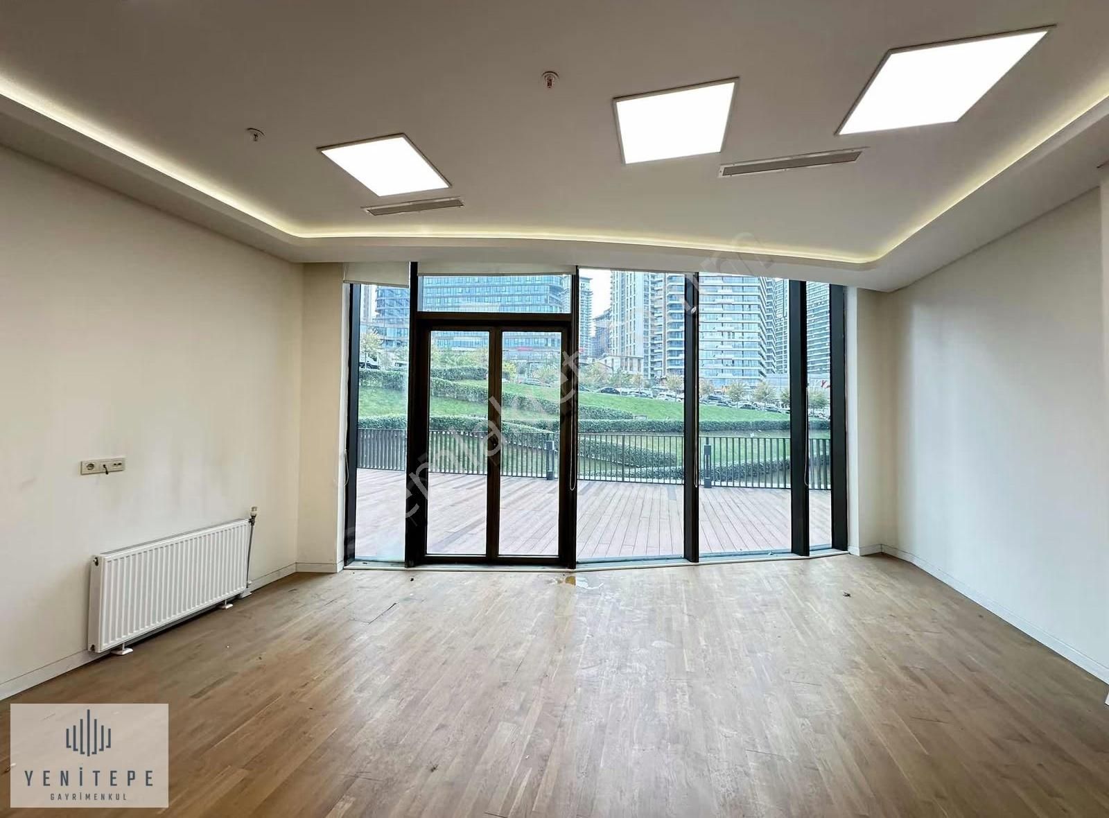 Yenitepe Gayrimenkul'den Geniş Teraslı Ön Kullanımlı Dükkan - Görsel 17