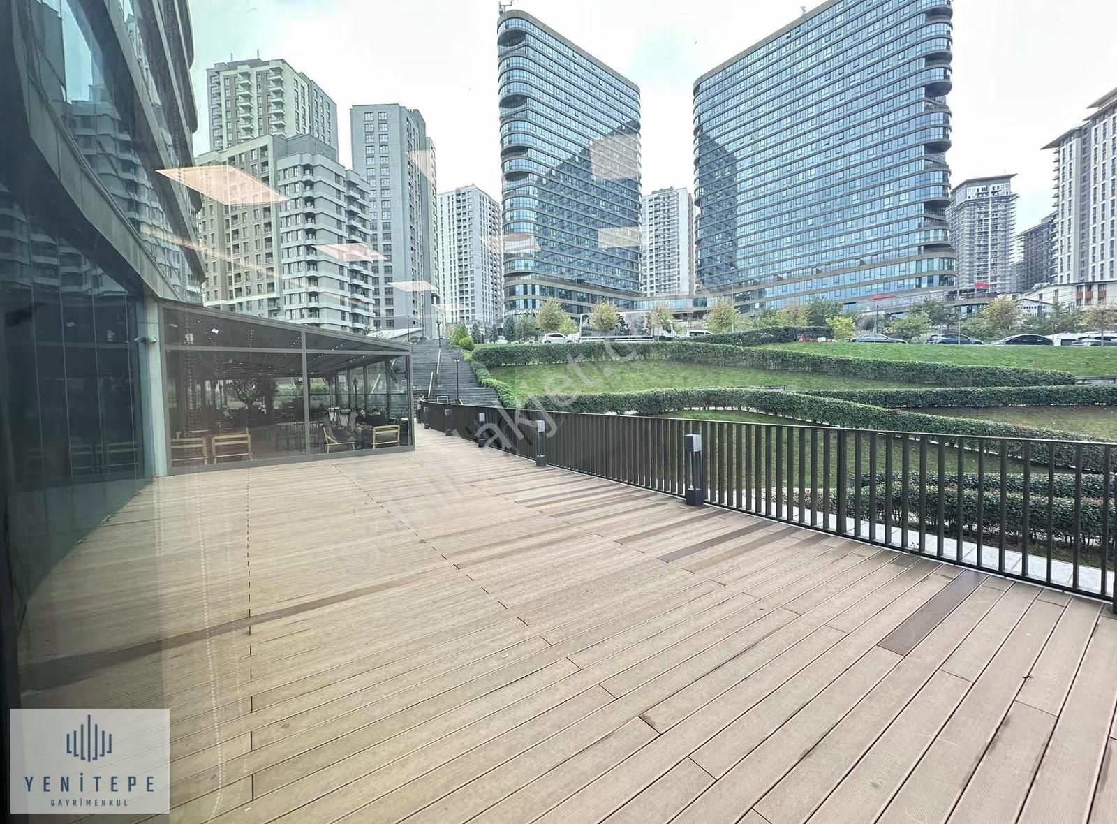 Yenitepe Gayrimenkul'den Geniş Teraslı Ön Kullanımlı Dükkan - Görsel 22