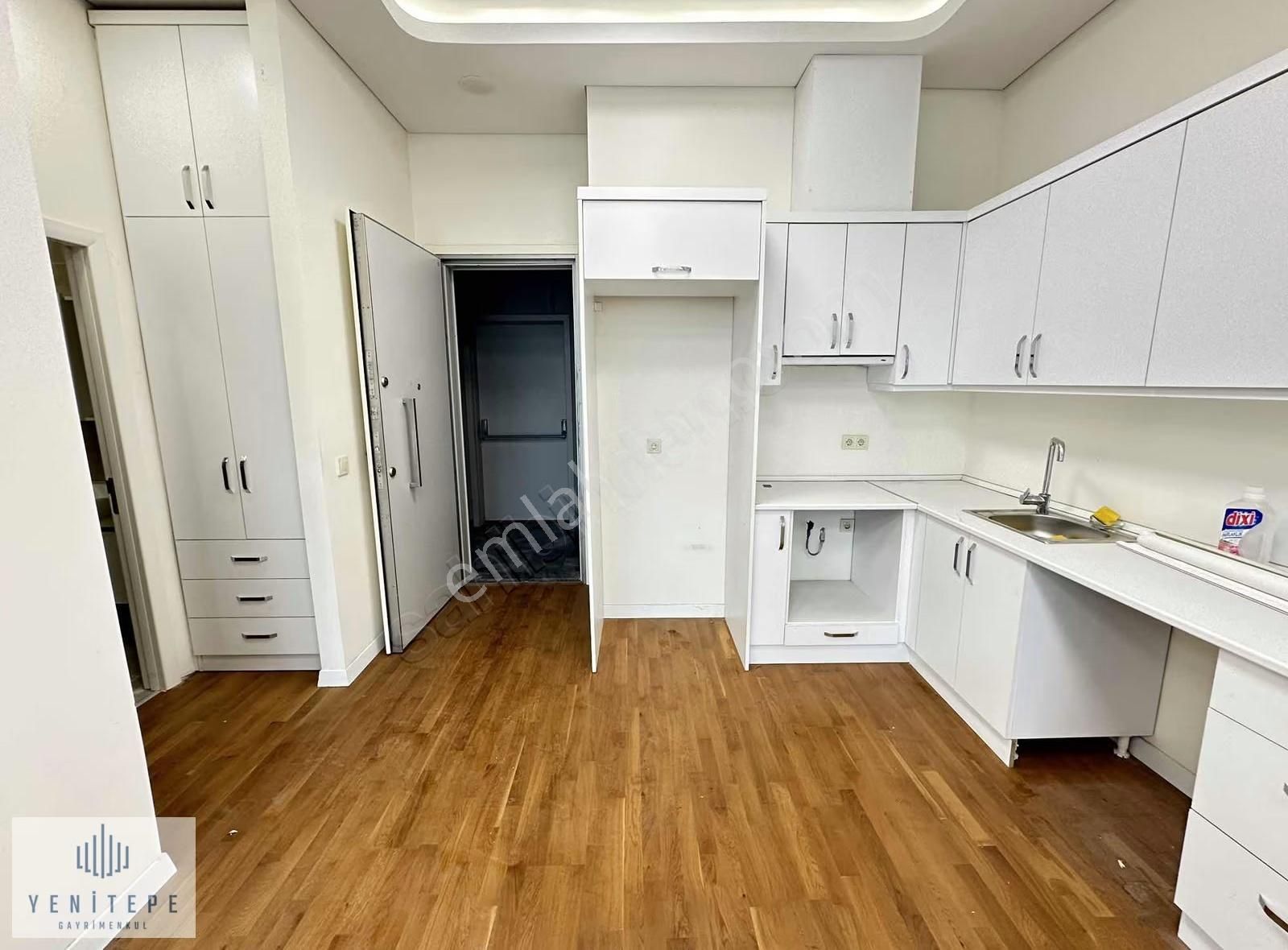 Yenitepe Gayrimenkul'den Geniş Teraslı Ön Kullanımlı Dükkan - Görsel 2