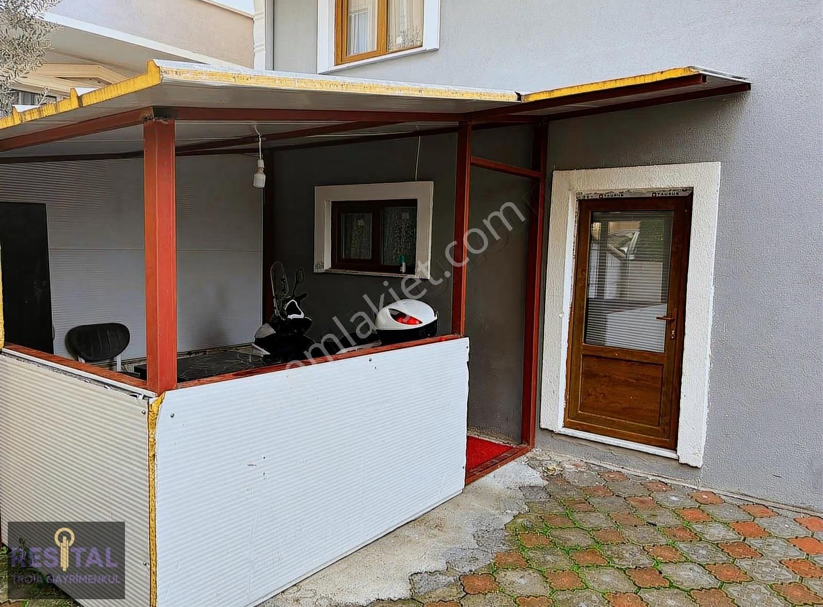 Cevatpaşa Semtinde Müstakil Ev Dizaynlı Satılık 3+1 Ters Dubleks - Görsel 20