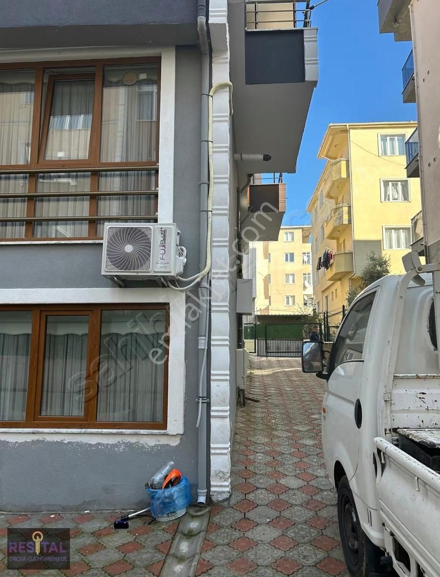 Cevatpaşa Semtinde Müstakil Ev Dizaynlı Satılık 3+1 Ters Dubleks - Görsel 7