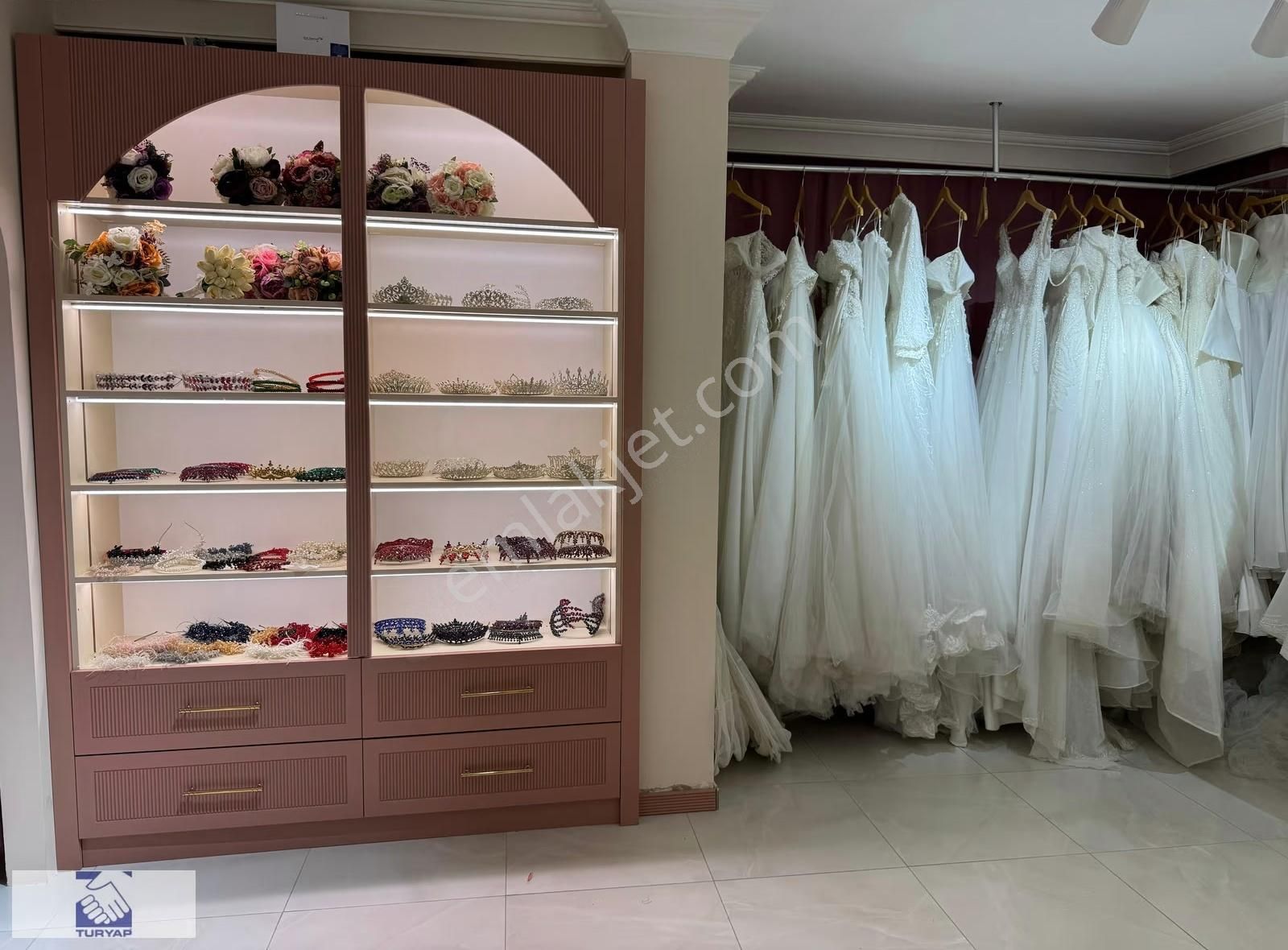 Manavgat Merkezde Cirolu Devren Gelinlik Mağazası - Görsel 21