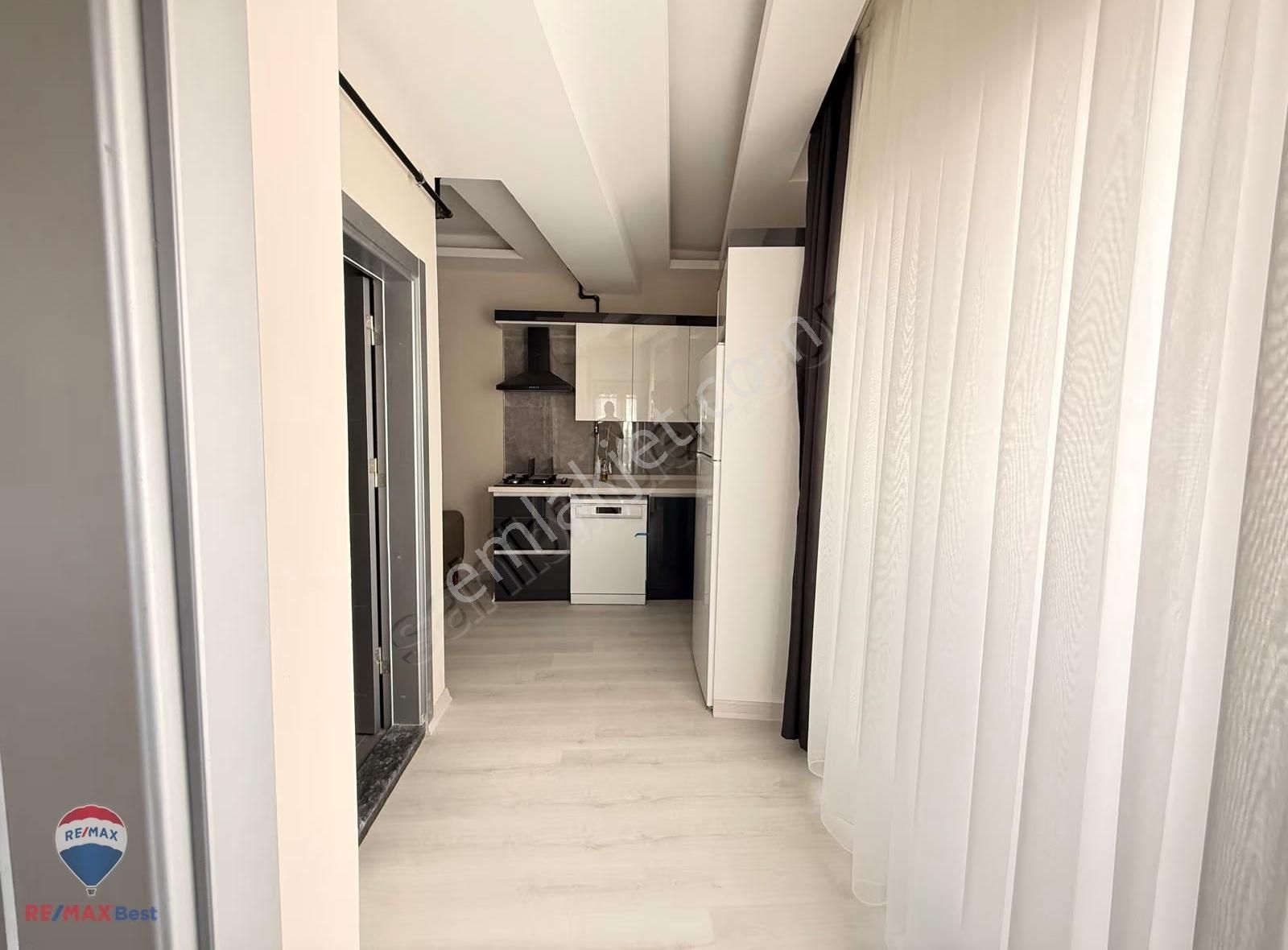 24 Seyrekte Acil Satılık 1+1 Daire - Görsel 2