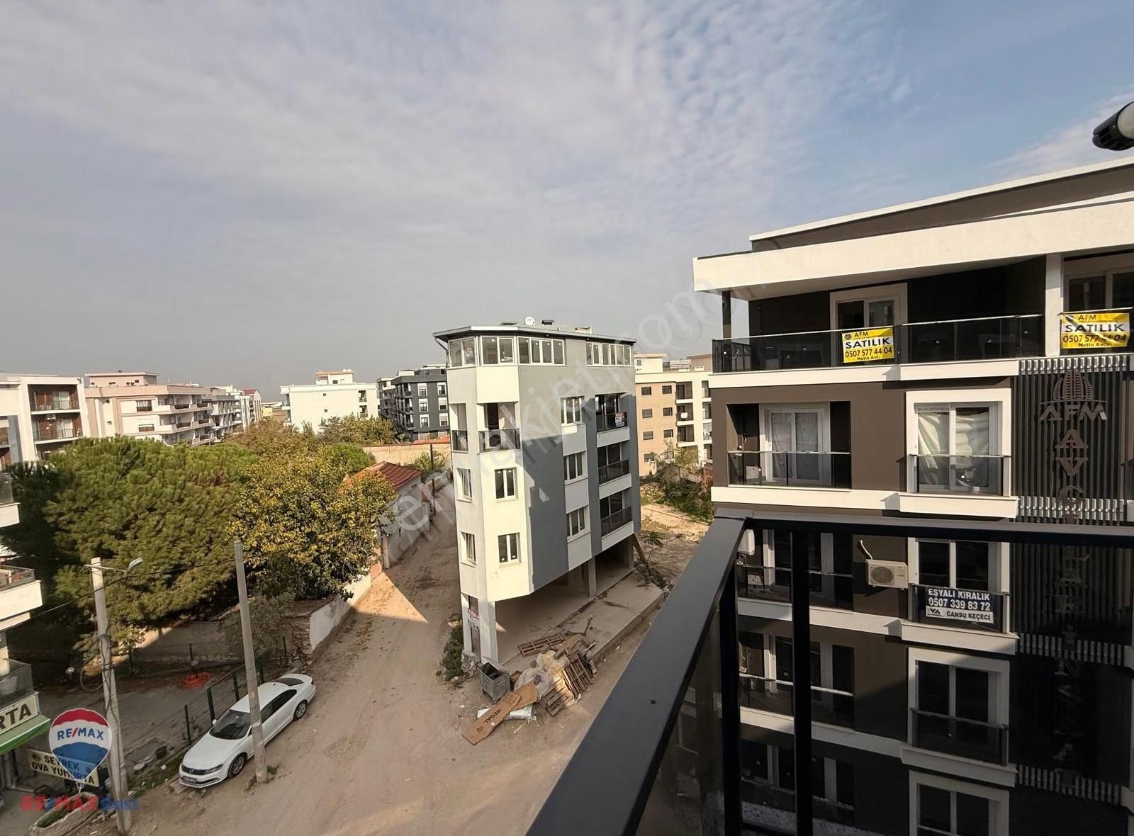 24 Seyrekte Acil Satılık 1+1 Daire - Görsel 12