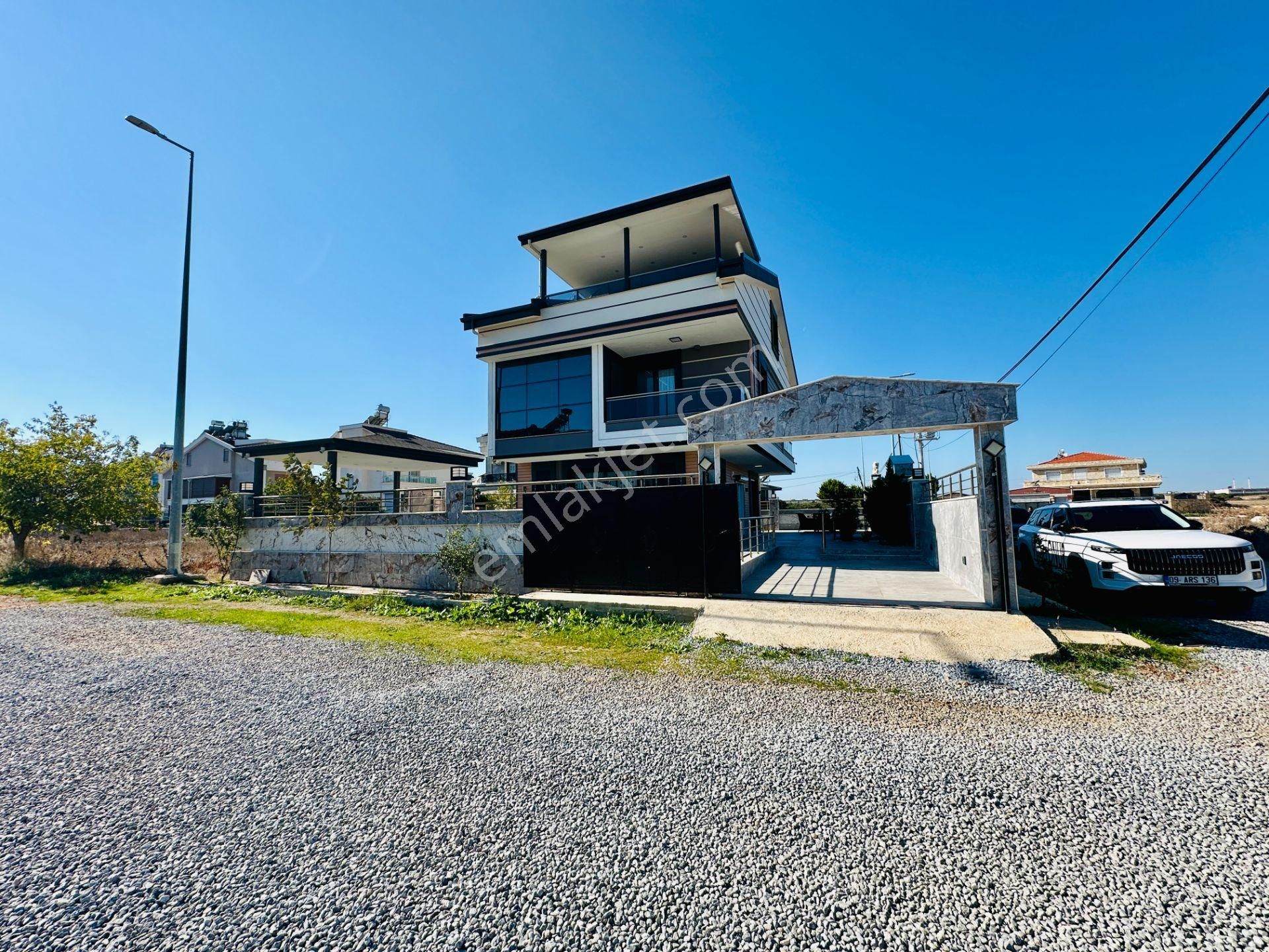 Villacı Onur'dan Altınkumda Satılık Köşebaşı 5+1 Ayrı Mutfaklı Full Eşyalı Lüx Villa - Görsel 2