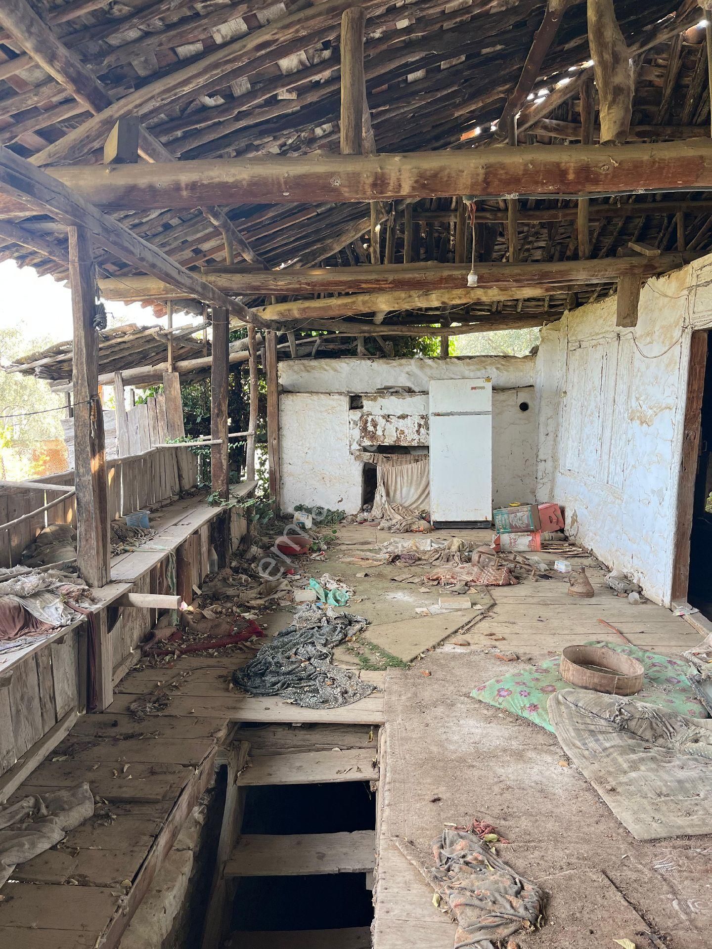 İzmir Beydağ Beyköy'de Manzaralı 150 M2 2+1 Taş Ev. Açıklamayı Okuyarak Arayınız. - Görsel 21