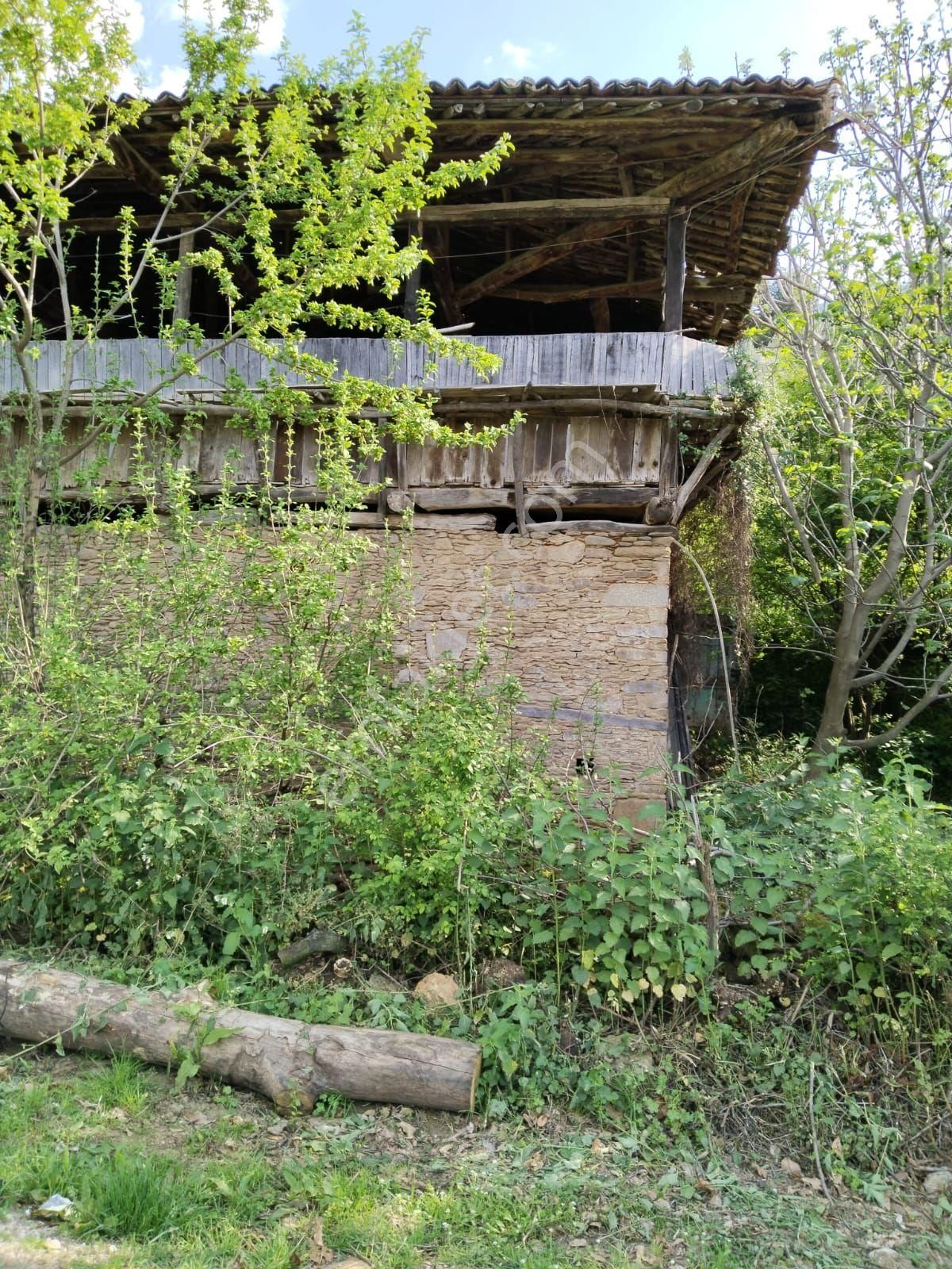 İzmir Beydağ Beyköy'de Manzaralı 150 M2 2+1 Taş Ev. Açıklamayı Okuyarak Arayınız. - Görsel 3