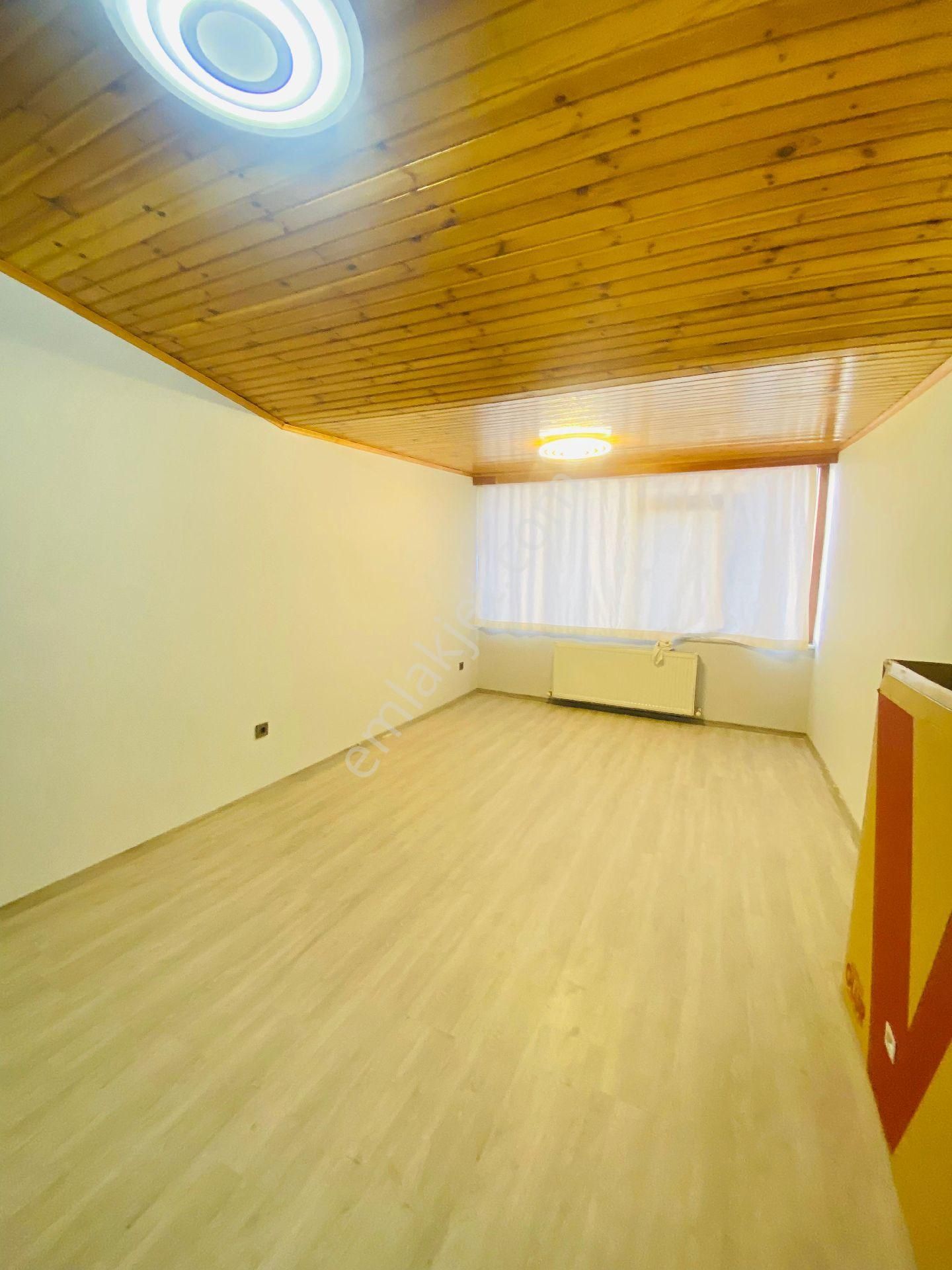 Adil Mah. 5+2 İskanlı Mükemmel Konumda Çatı Dubleks - Görsel 33