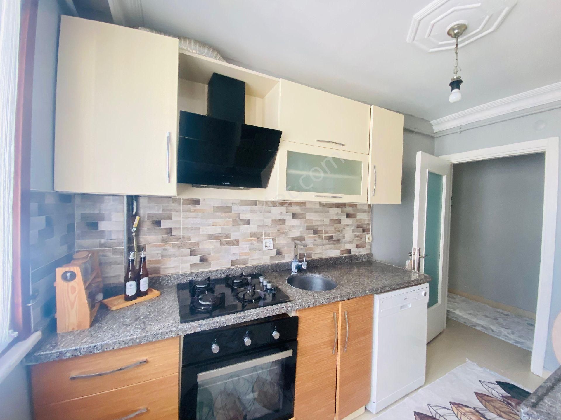 Adil Mah. 5+2 İskanlı Mükemmel Konumda Çatı Dubleks - Görsel 15