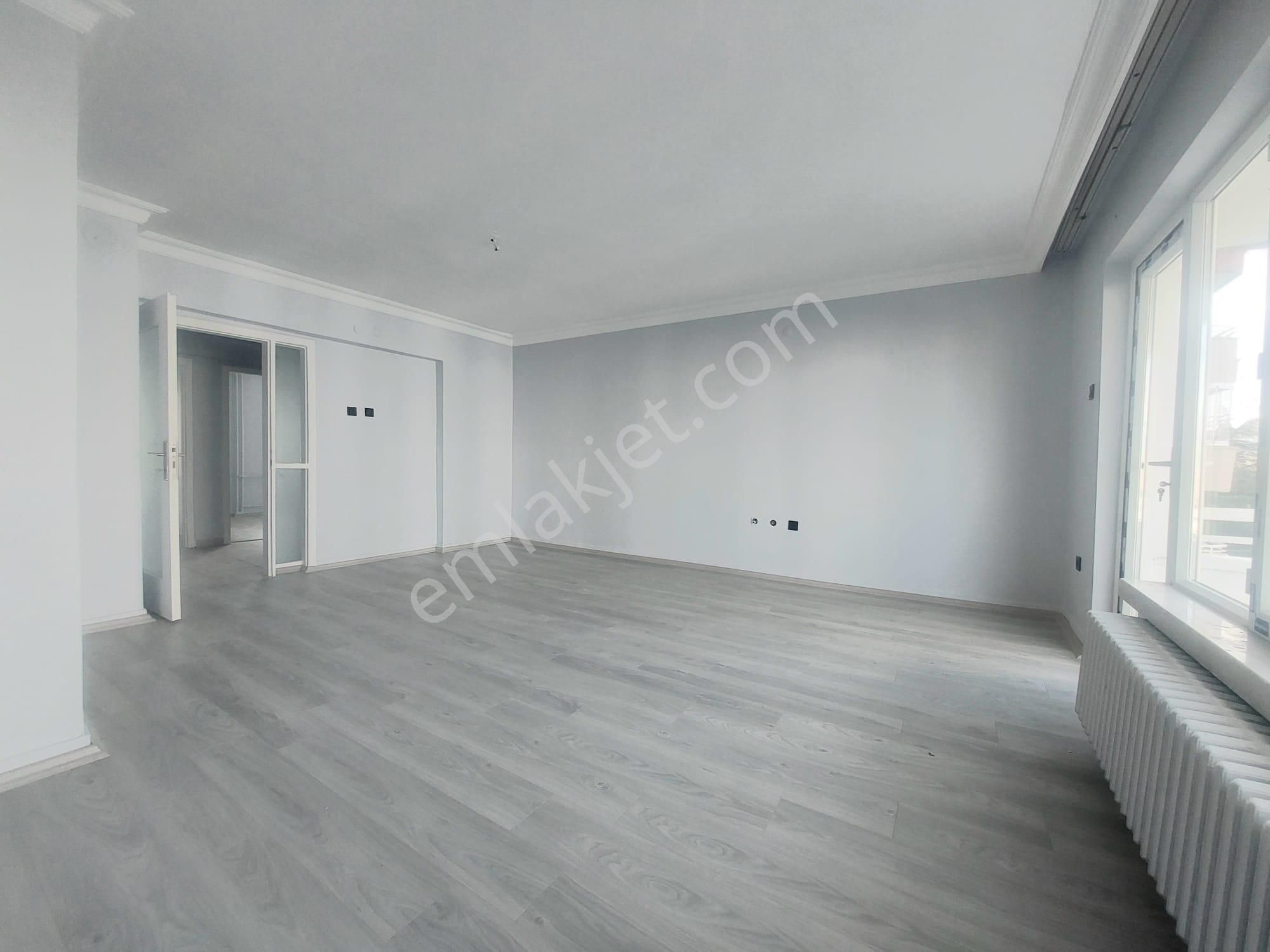 Taşınmaya Hazır, Yeni Tadilatlı, Asansörlü, Önü Açık, Daire!! - Görsel 10