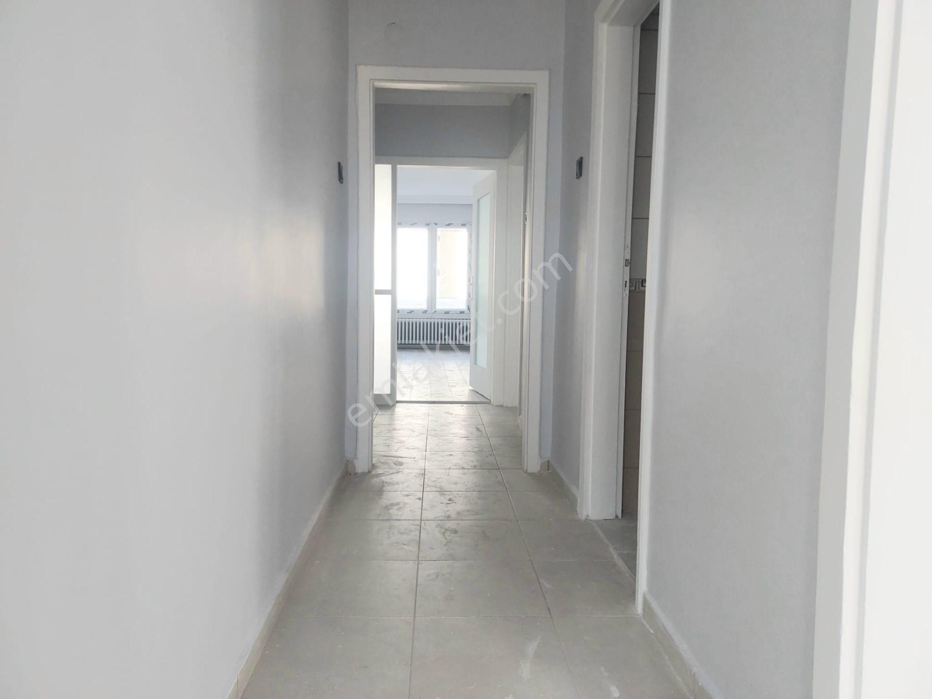 Taşınmaya Hazır, Yeni Tadilatlı, Asansörlü, Önü Açık, Daire!! - Görsel 15