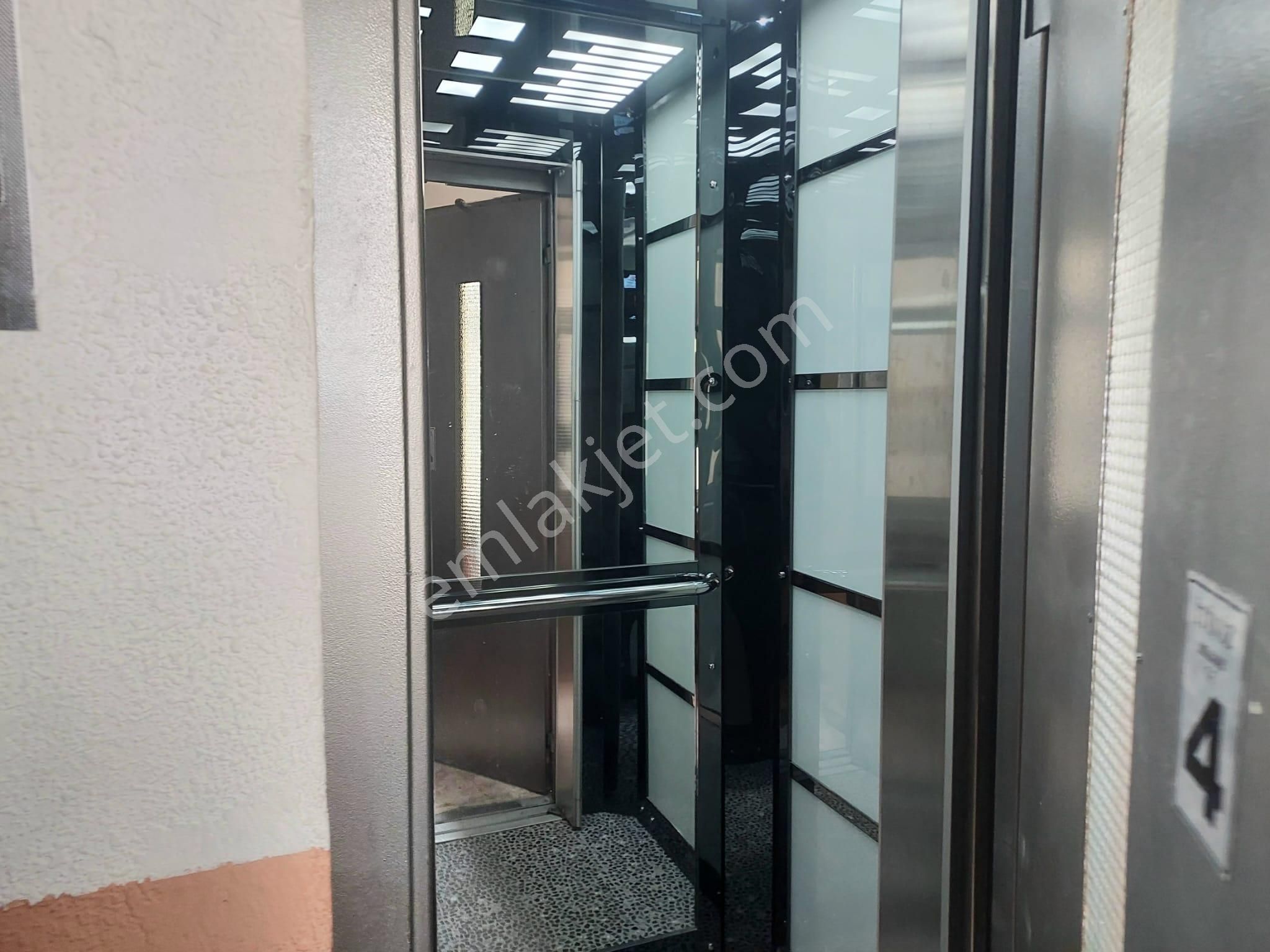 Taşınmaya Hazır, Yeni Tadilatlı, Asansörlü, Önü Açık, Daire!! - Görsel 5