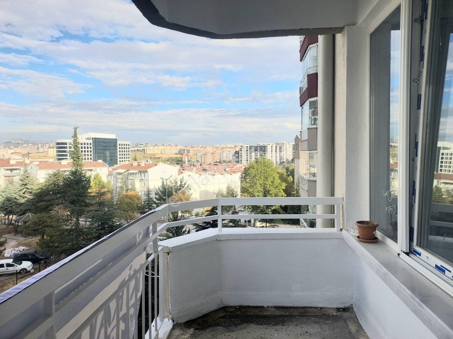 Taşınmaya Hazır, Yeni Tadilatlı, Asansörlü, Önü Açık, Daire!! - Görsel 12