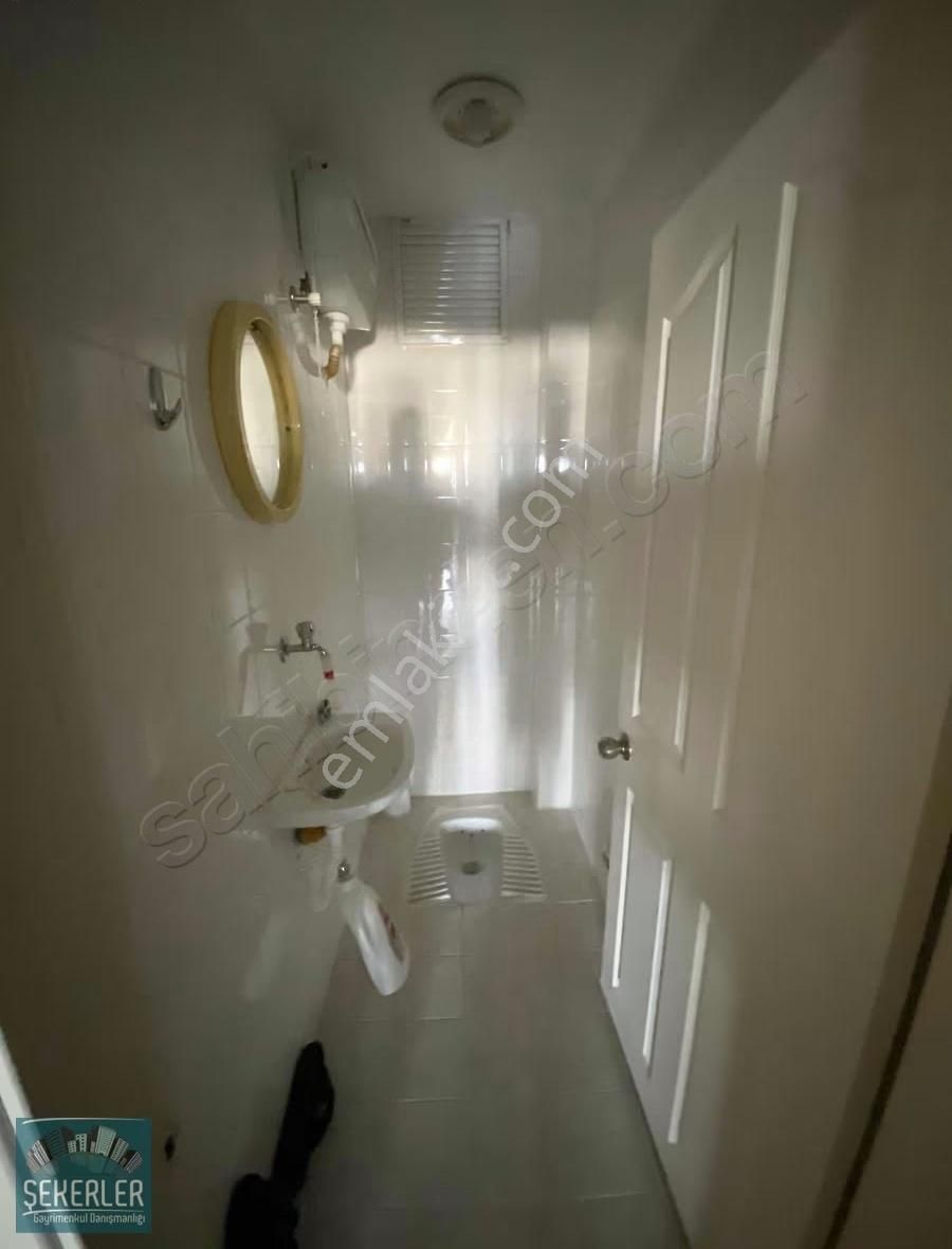 Şekerlerden Metroya Yakın Merkezi Konumlu Ara Kat Kiralık Daire - Görsel 19