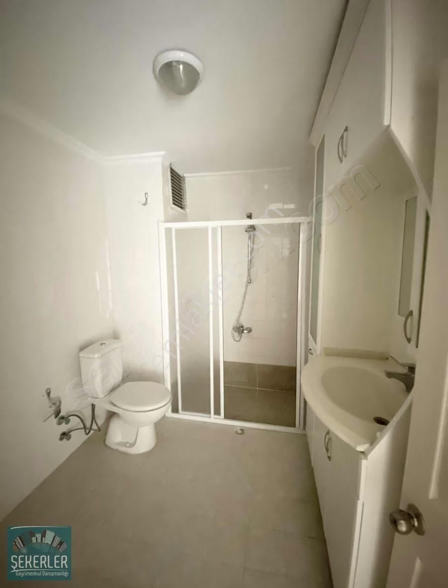 Şekerlerden Metroya Yakın Merkezi Konumlu Ara Kat Kiralık Daire - Görsel 17