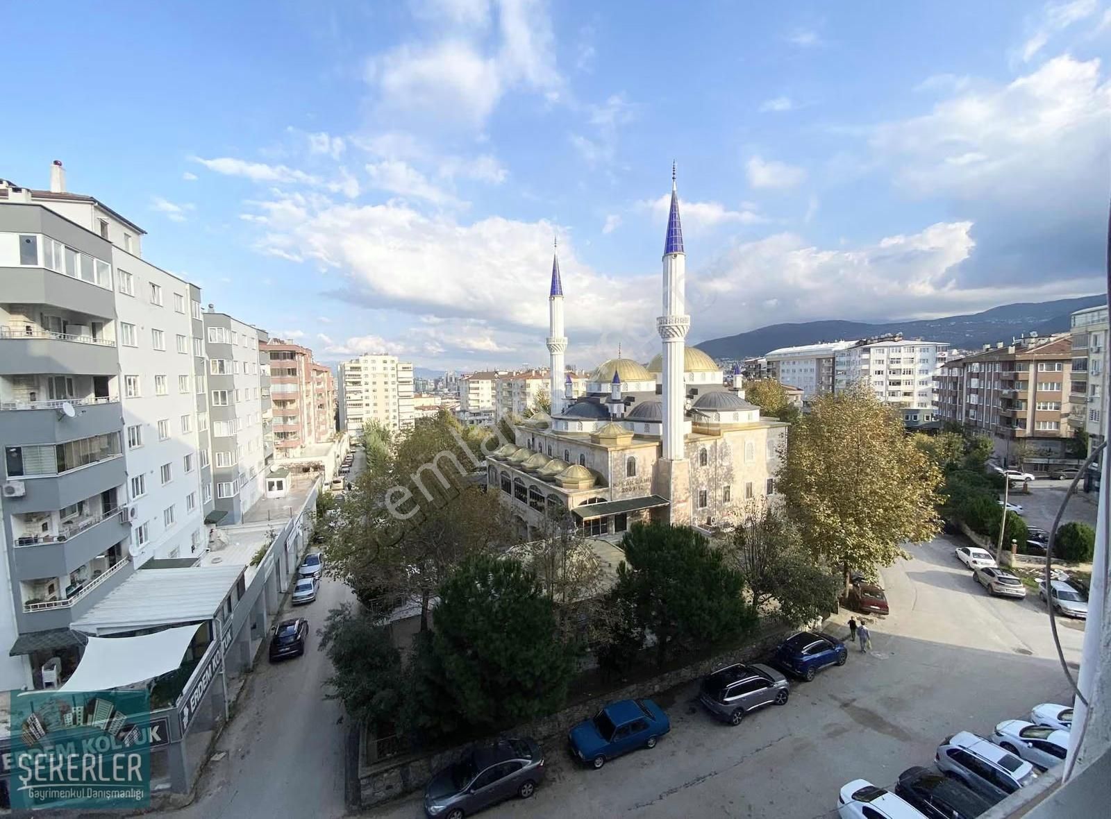 Şekerlerden Metroya Yakın Merkezi Konumlu Ara Kat Kiralık Daire - Görsel 11