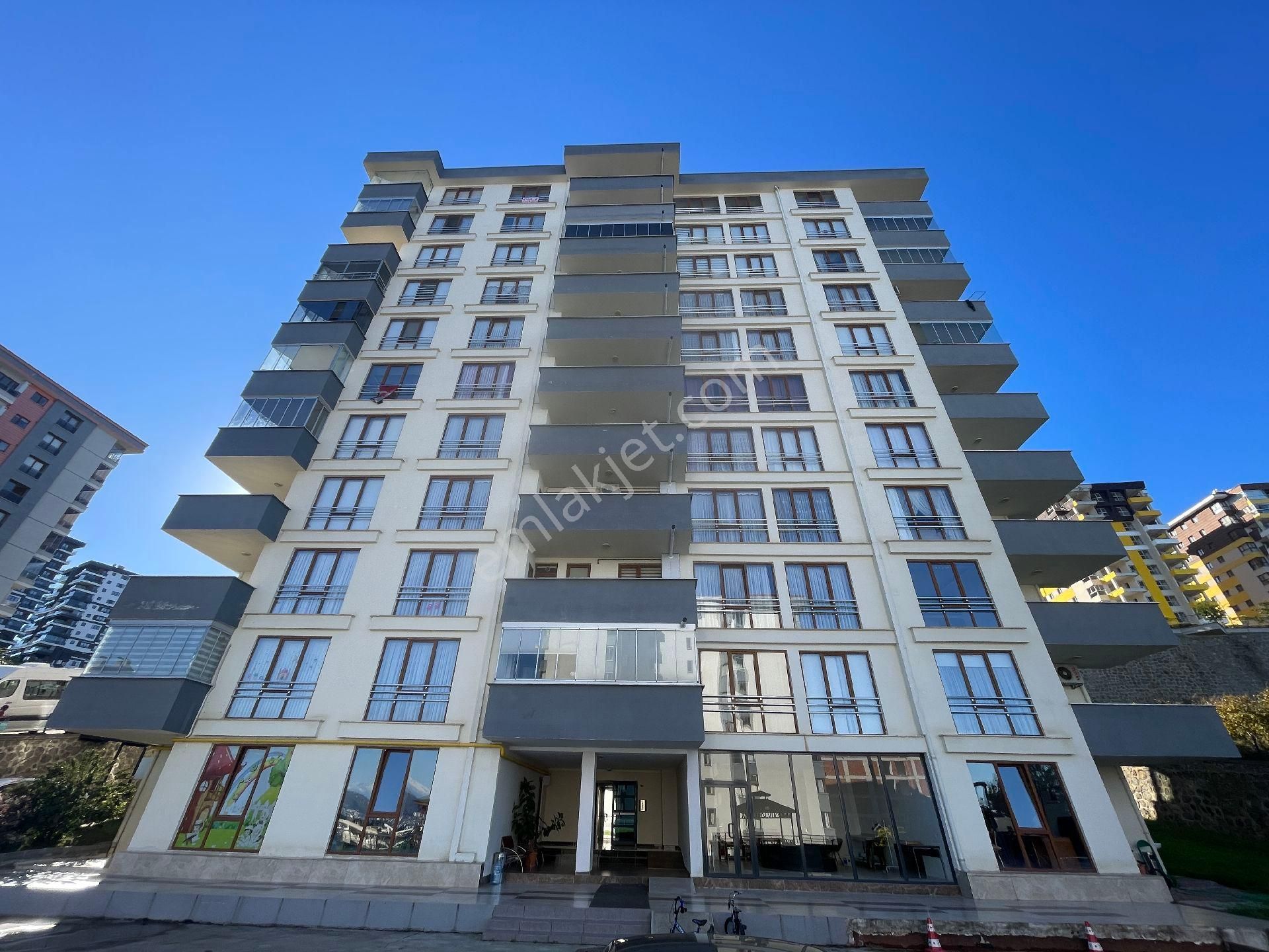 Yalıncak'ta Florya Sitesinde Kiralık Daire