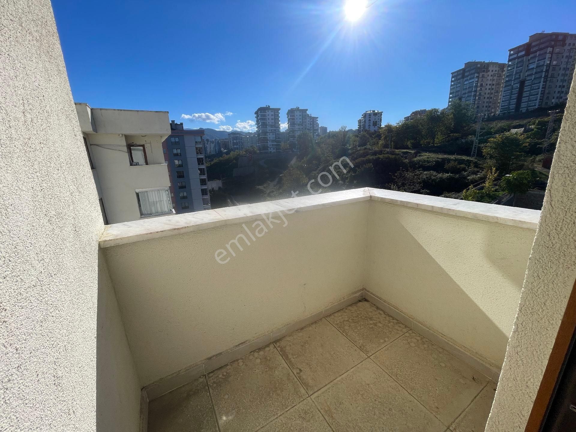 Yalıncak'ta Florya Sitesinde Kiralık Daire - Görsel 28