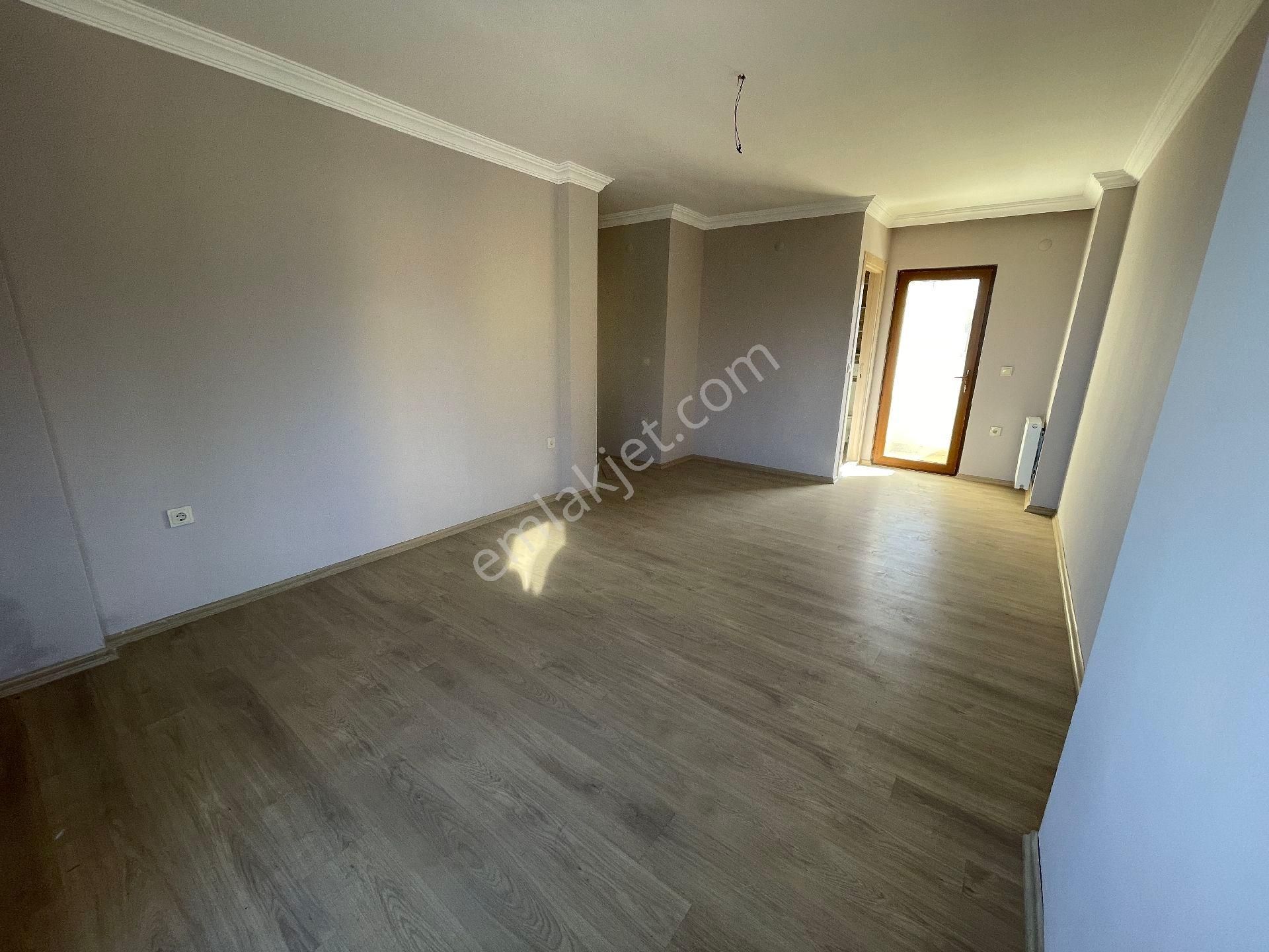 Yalıncak'ta Florya Sitesinde Kiralık Daire - Görsel 26