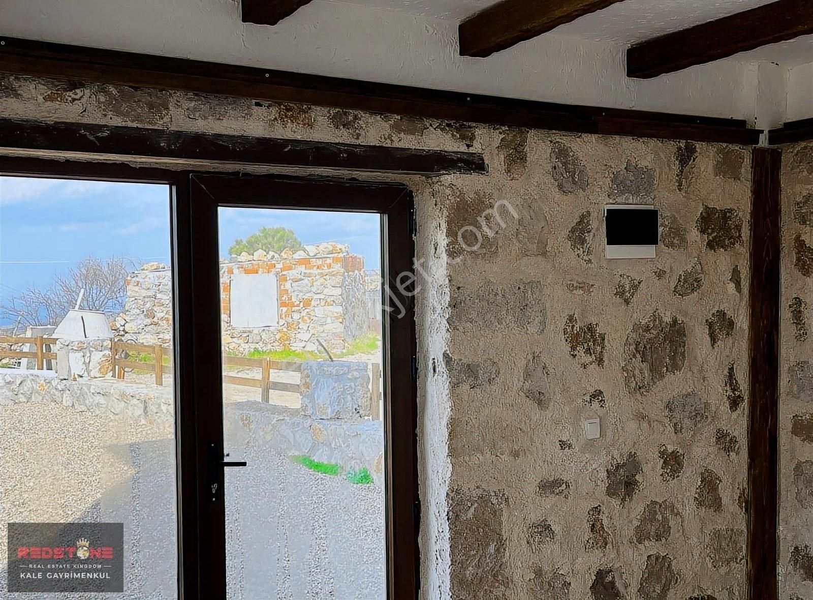 Ayvacık Naldöken'de Eşsiz Deniz Manzaralı Bahçeli Villa - Görsel 16