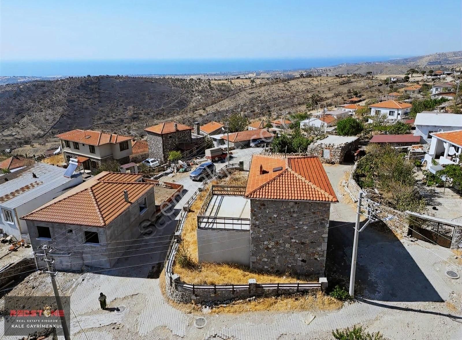 Ayvacık Naldöken'de Eşsiz Deniz Manzaralı Bahçeli Villa - Görsel 2