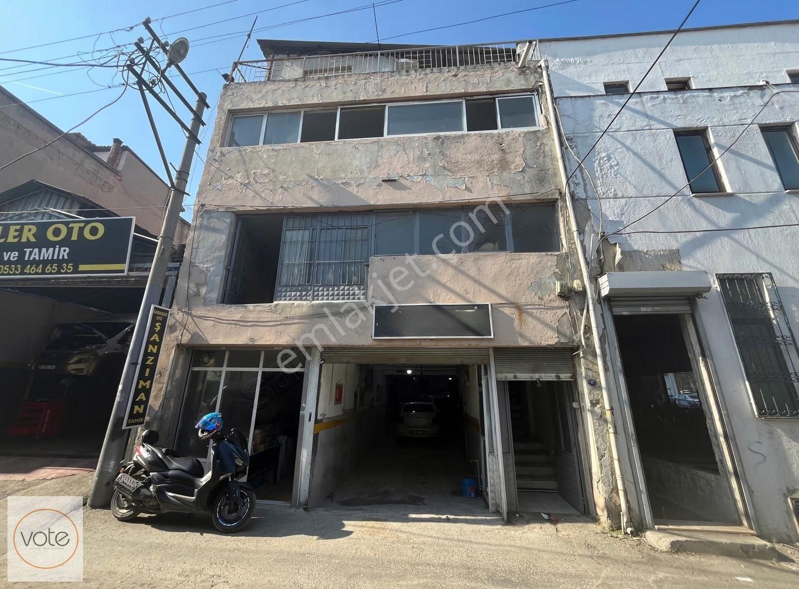 Karabağlar Sanayide Caddeye 20mt Kiralık Komple Dükkan