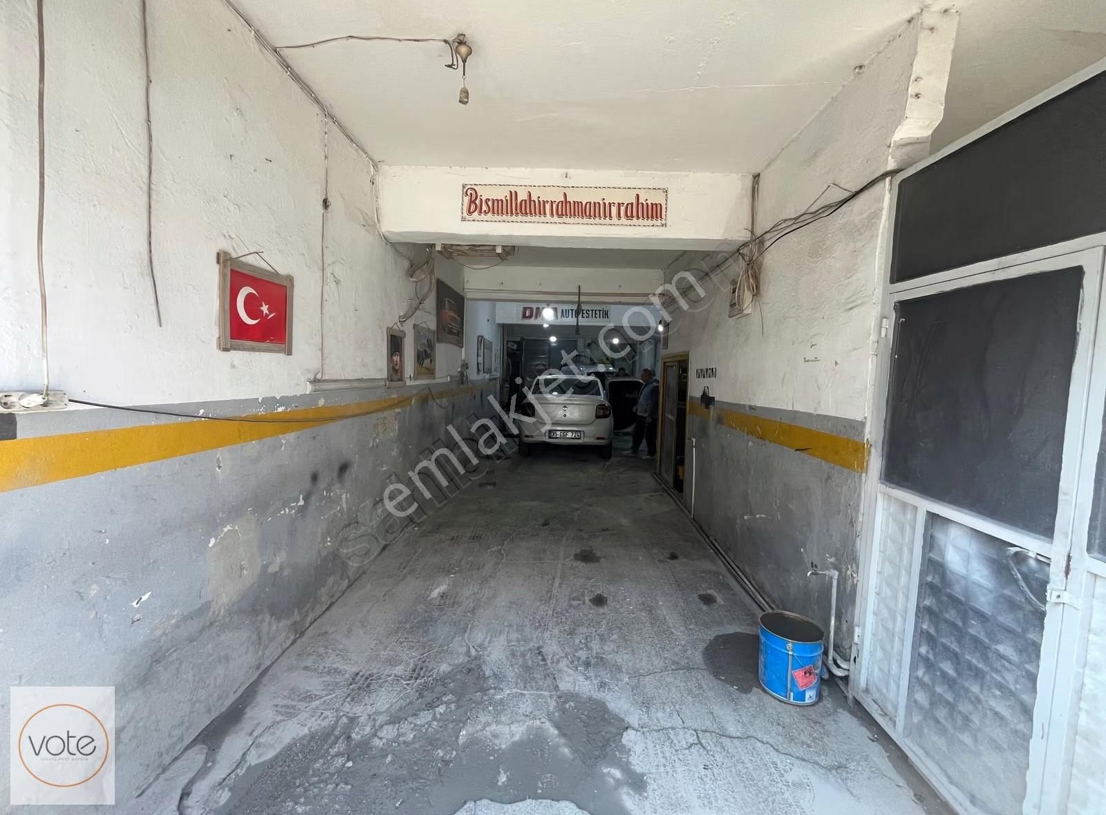 Karabağlar Sanayide Caddeye 20mt Kiralık Komple Dükkan - Görsel 3