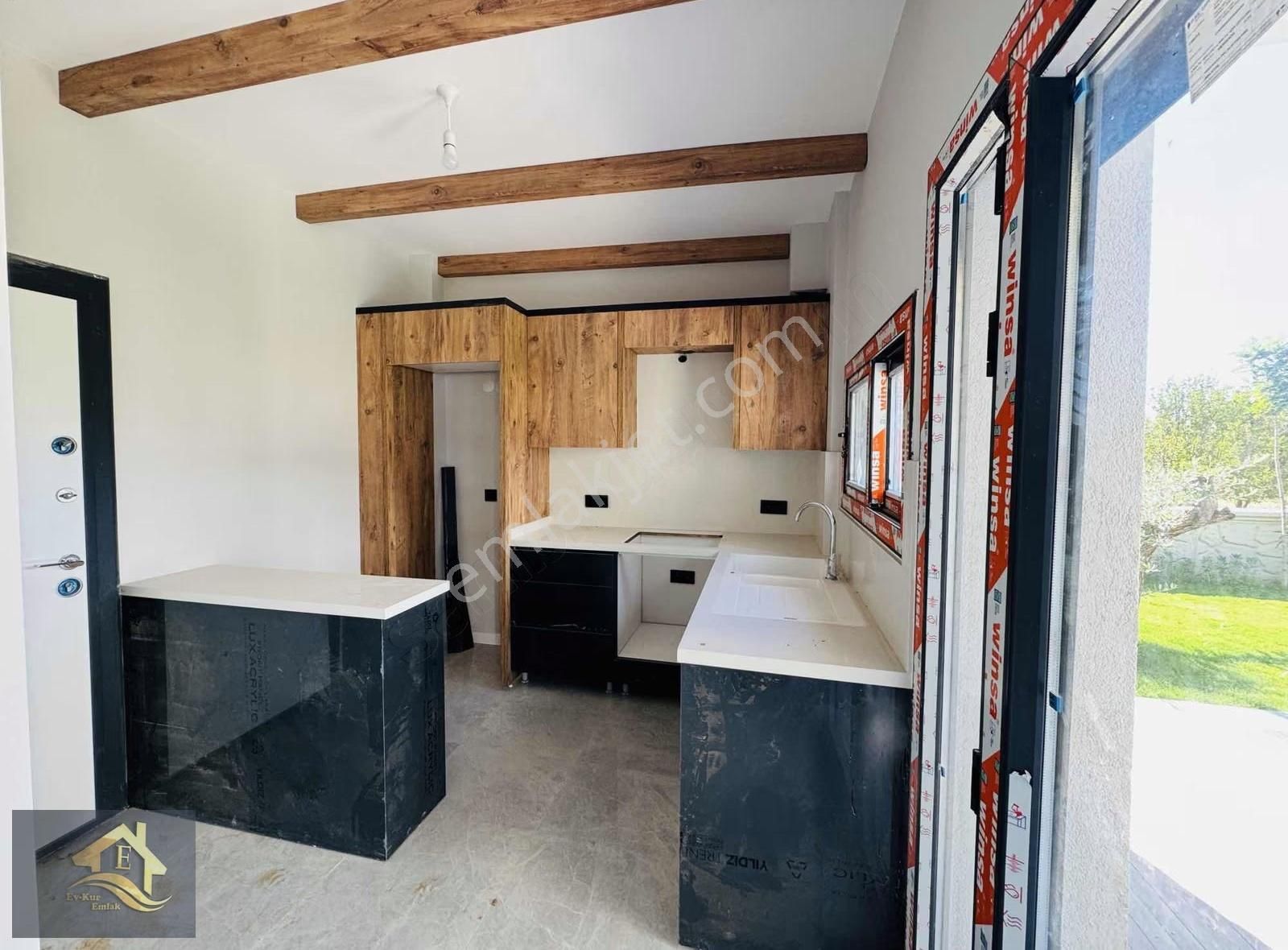 Kuşadası Davutlar'da Tek Müstakil Özel Havuzlu 3+1 Villa - Görsel 20