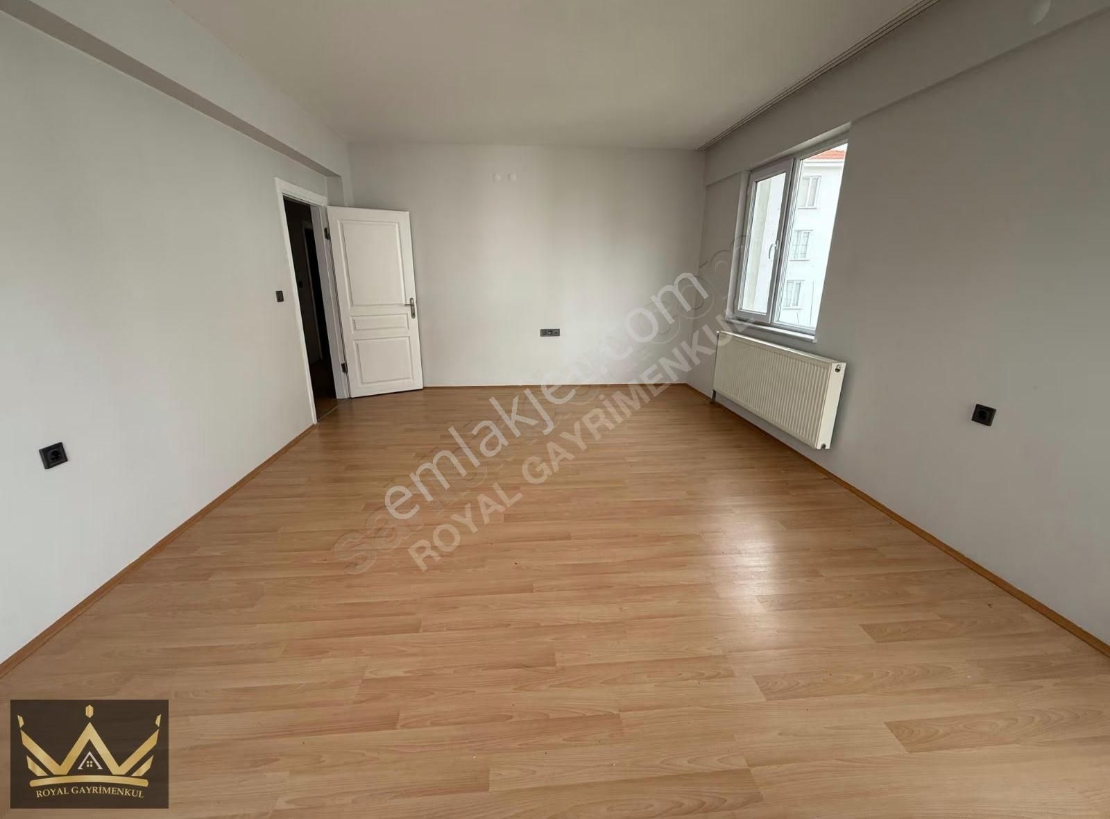 Royal Den Sporkent Merkezinde Satılık 3+1 Bakımlı Ve Geniş - Görsel 5