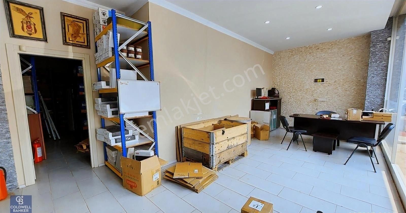 Cb Akademi Başiskele Merkezi Konum İskanlı Satılık Dükkan